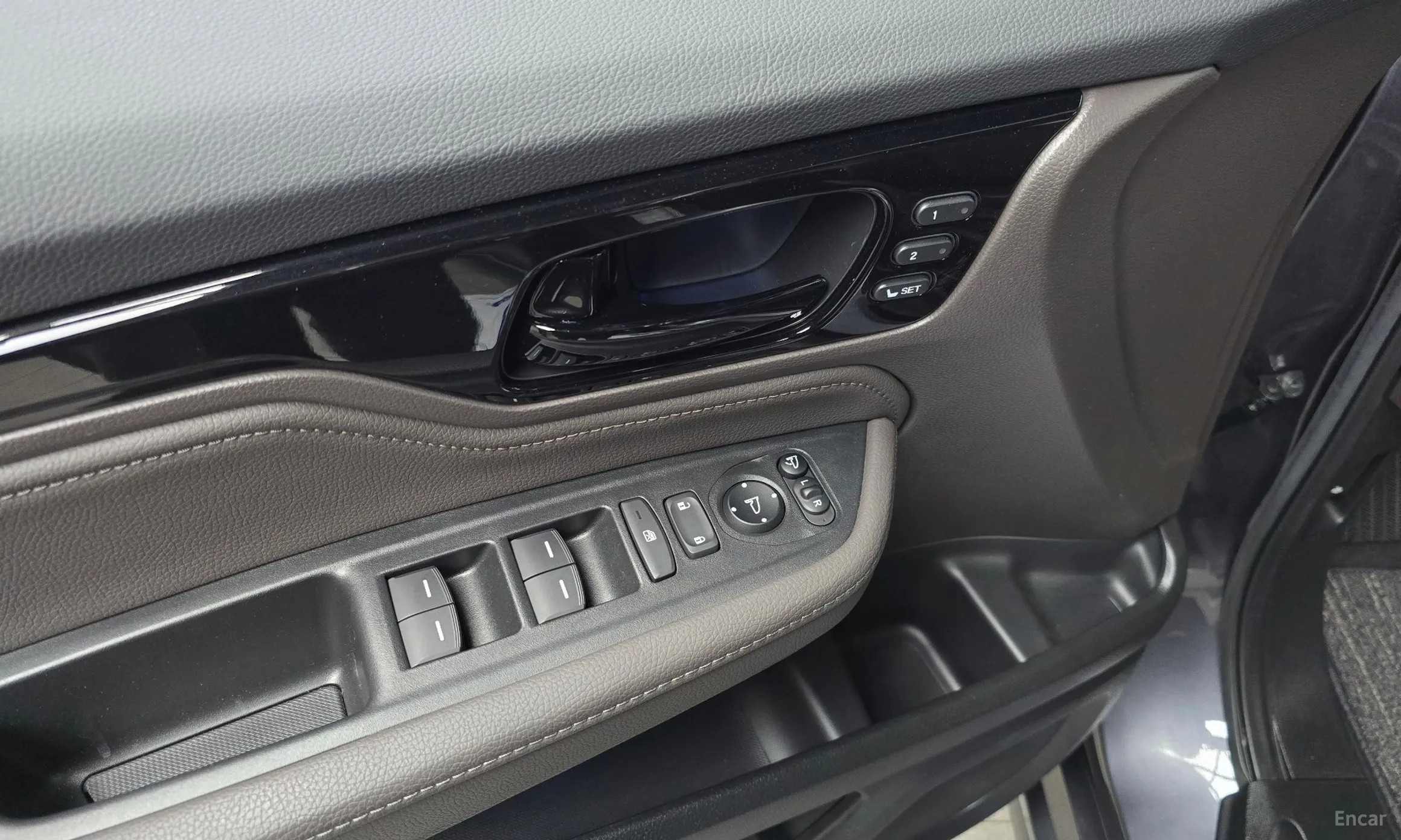 Honda Odyssey превью 14