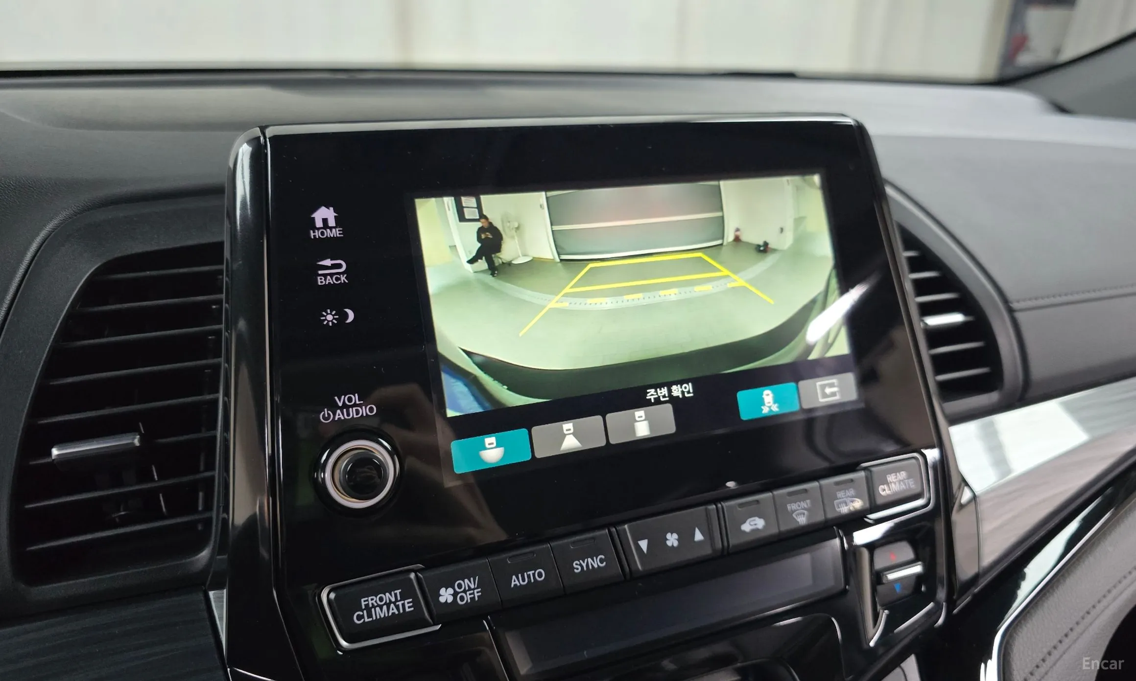Honda Odyssey превью 17