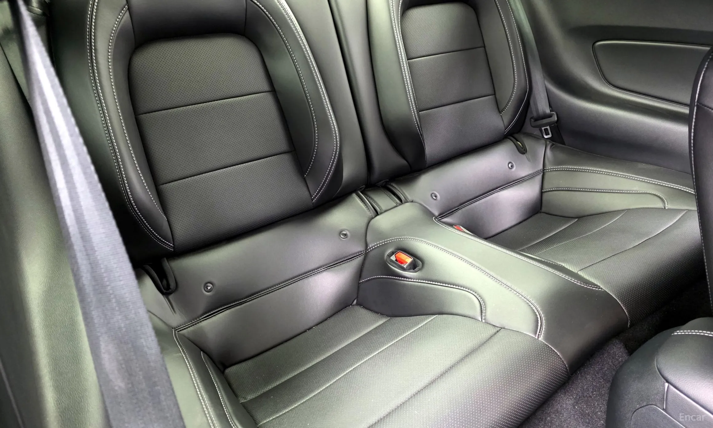 Ford Mustang превью 12