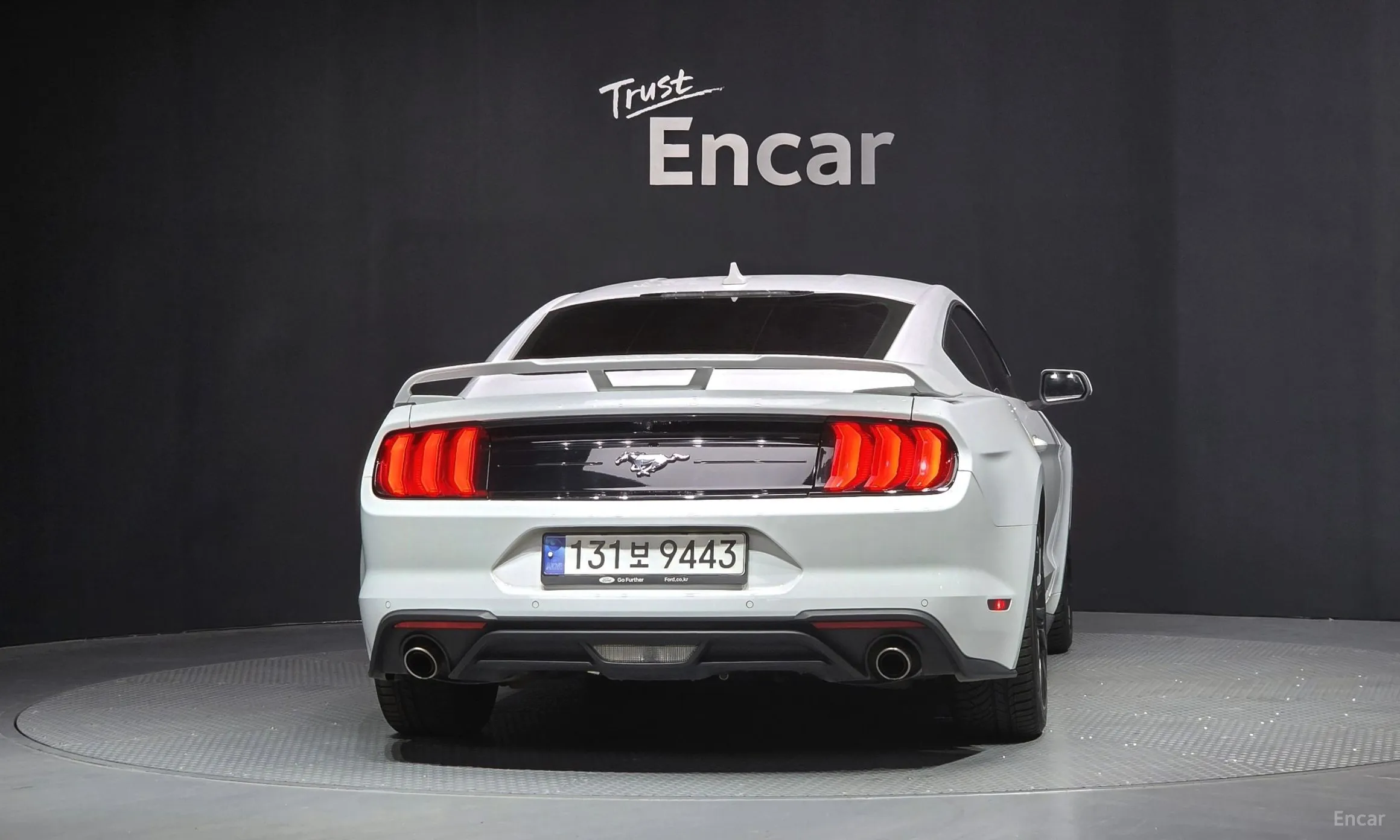Ford Mustang превью 4