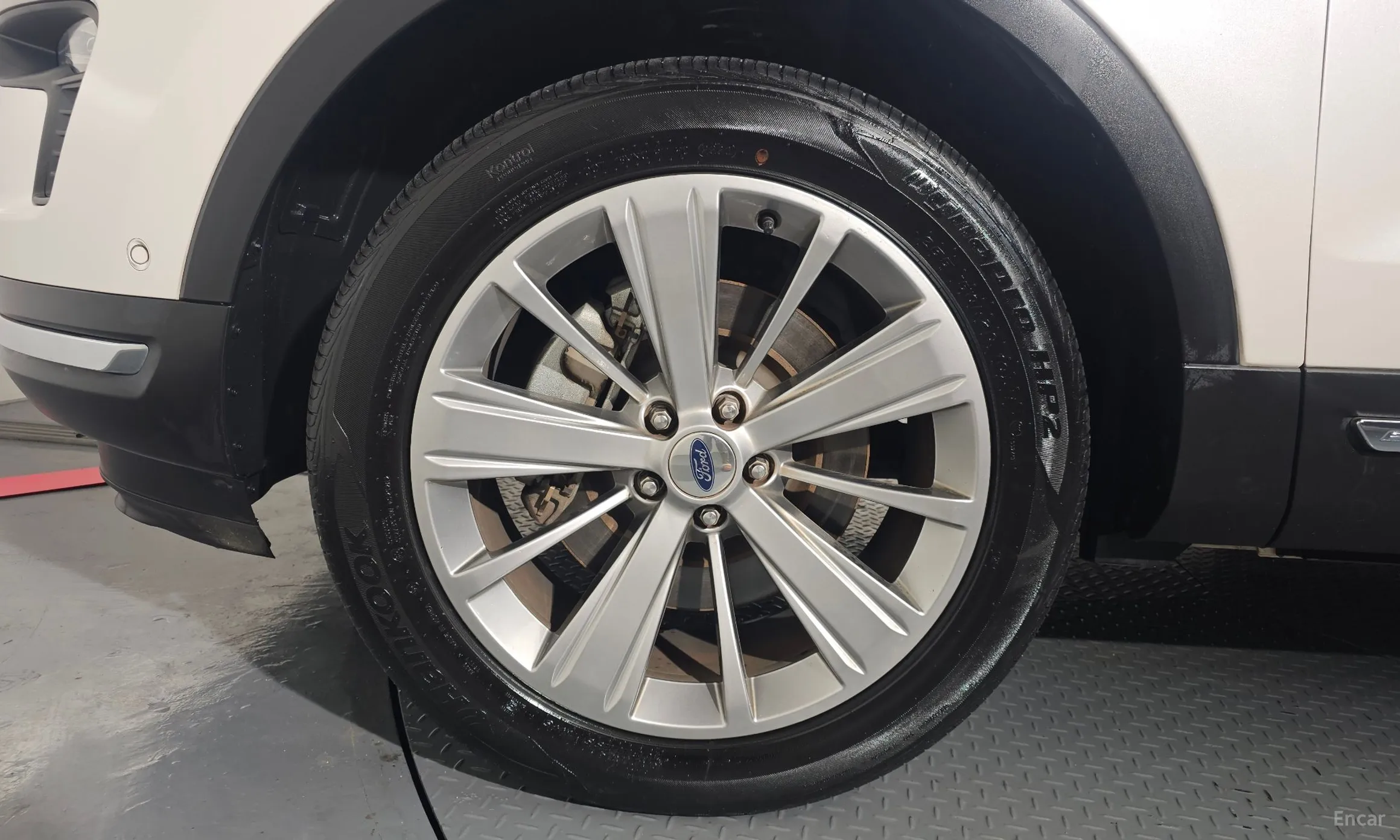 Ford Explorer превью 5
