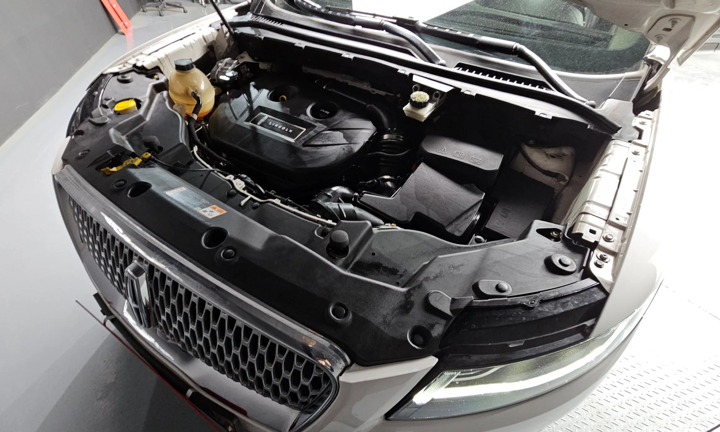 Lincoln MKC превью 6