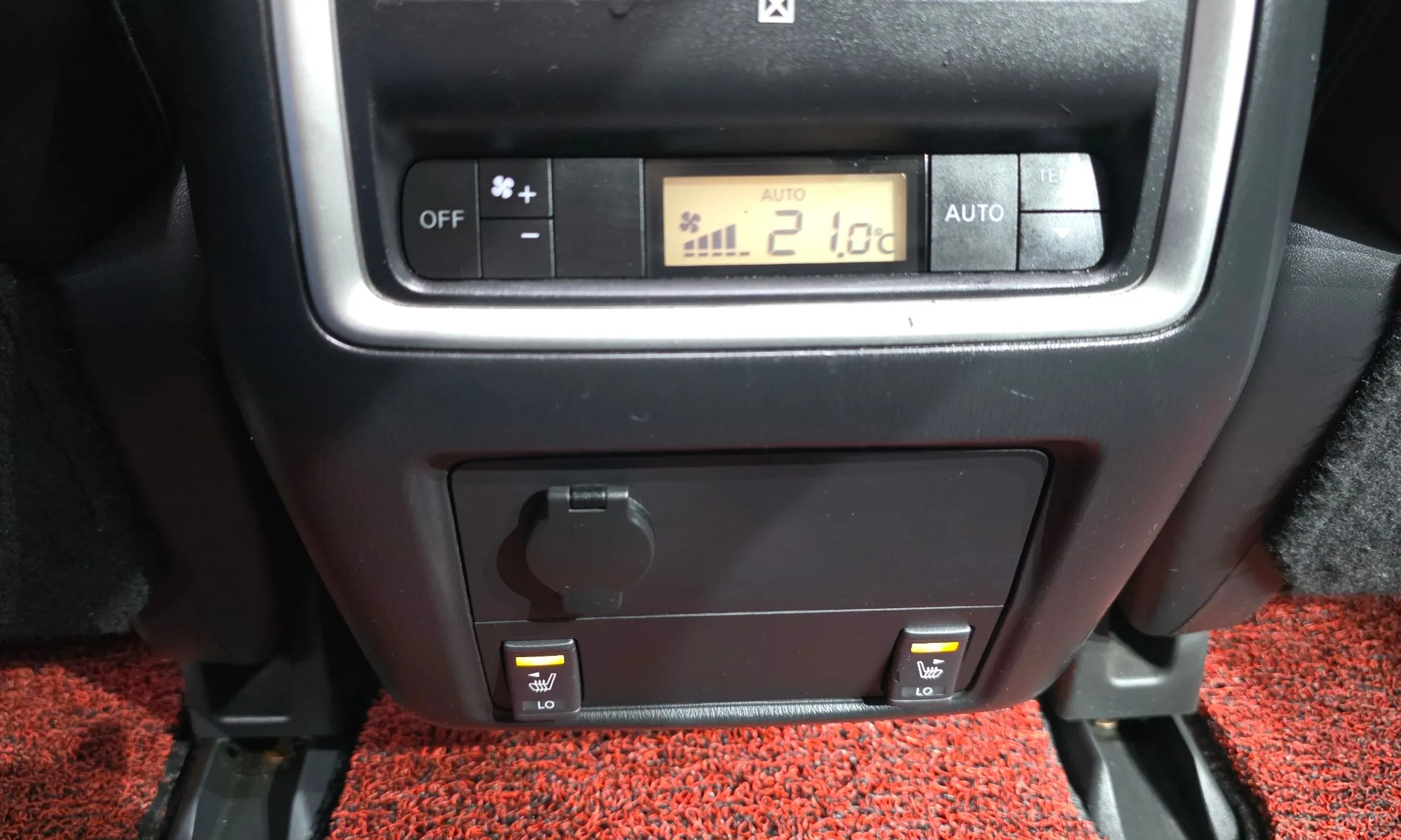 Infiniti JX35 превью 19