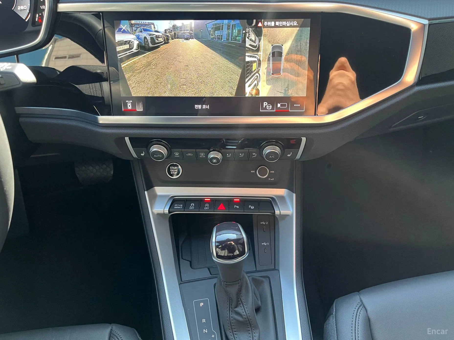 Audi Q3 (F3) превью 15