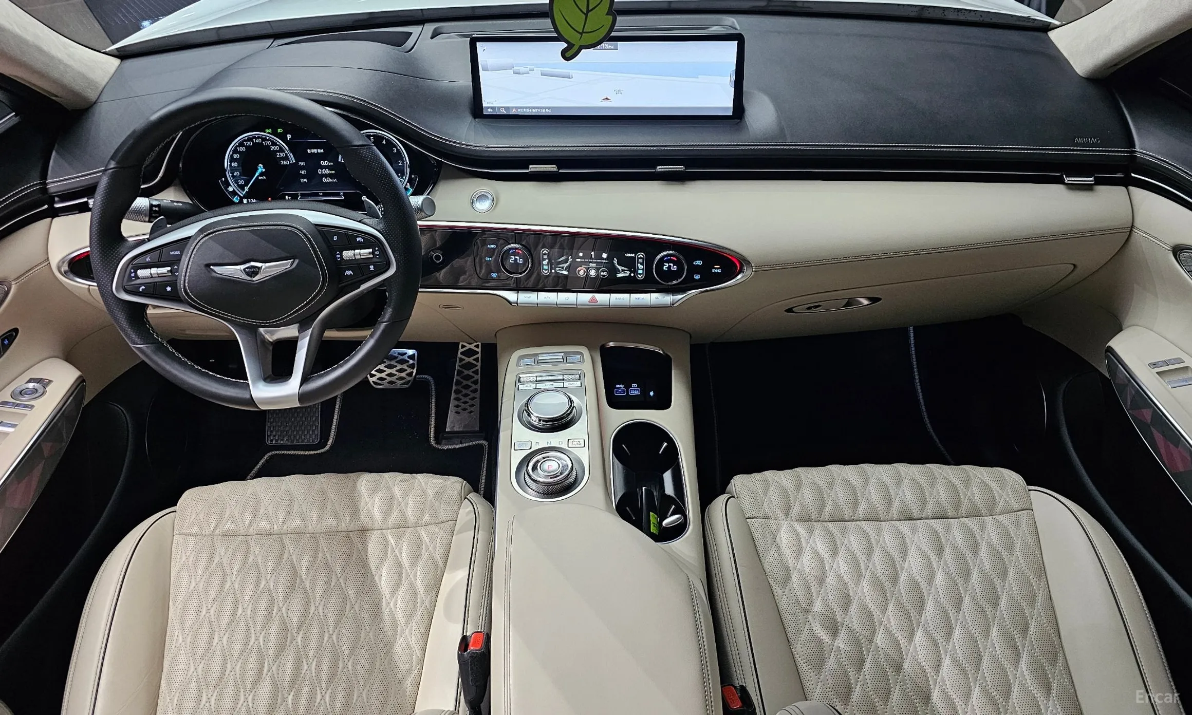 Genesis GV70 превью 7