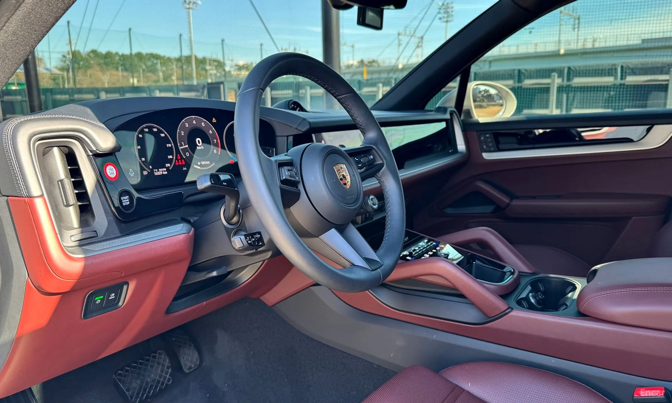 Porsche Cayenne (PO536) превью 11