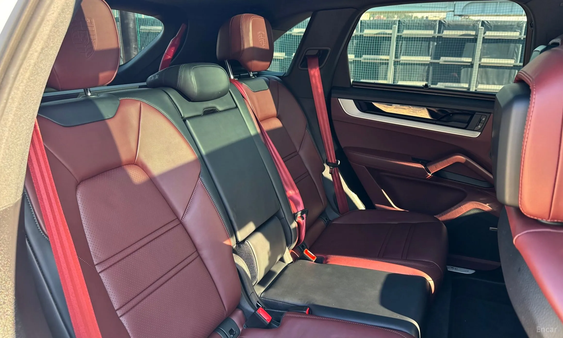 Porsche Cayenne (PO536) превью 14