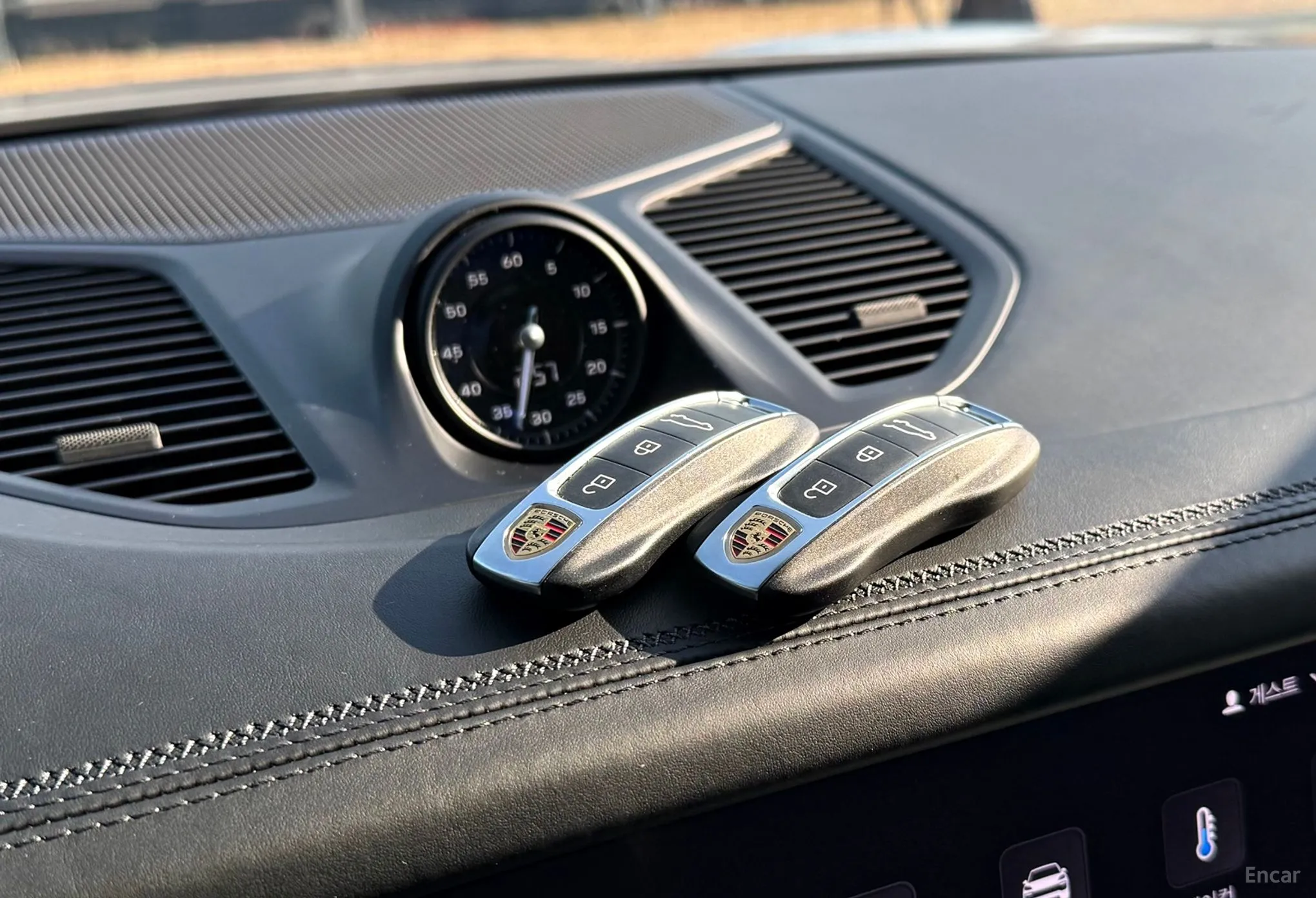 Porsche Cayenne (PO536) превью 17