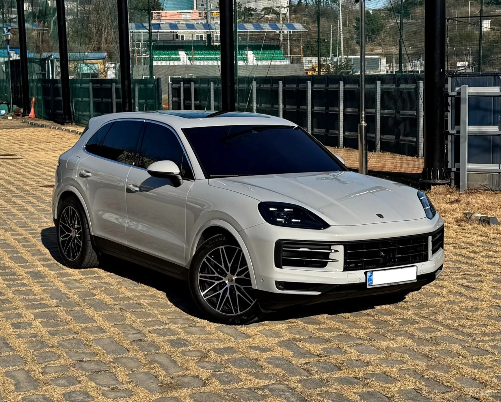 Porsche Cayenne (PO536) превью 4