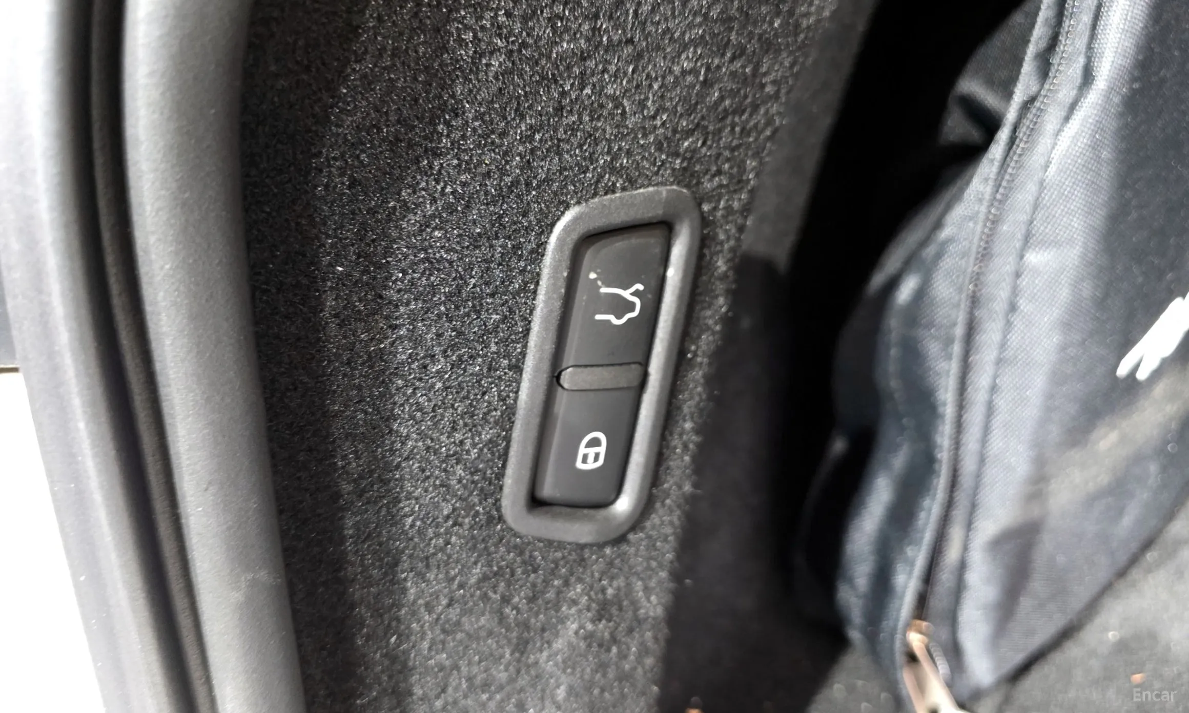 Maserati Levante превью 20