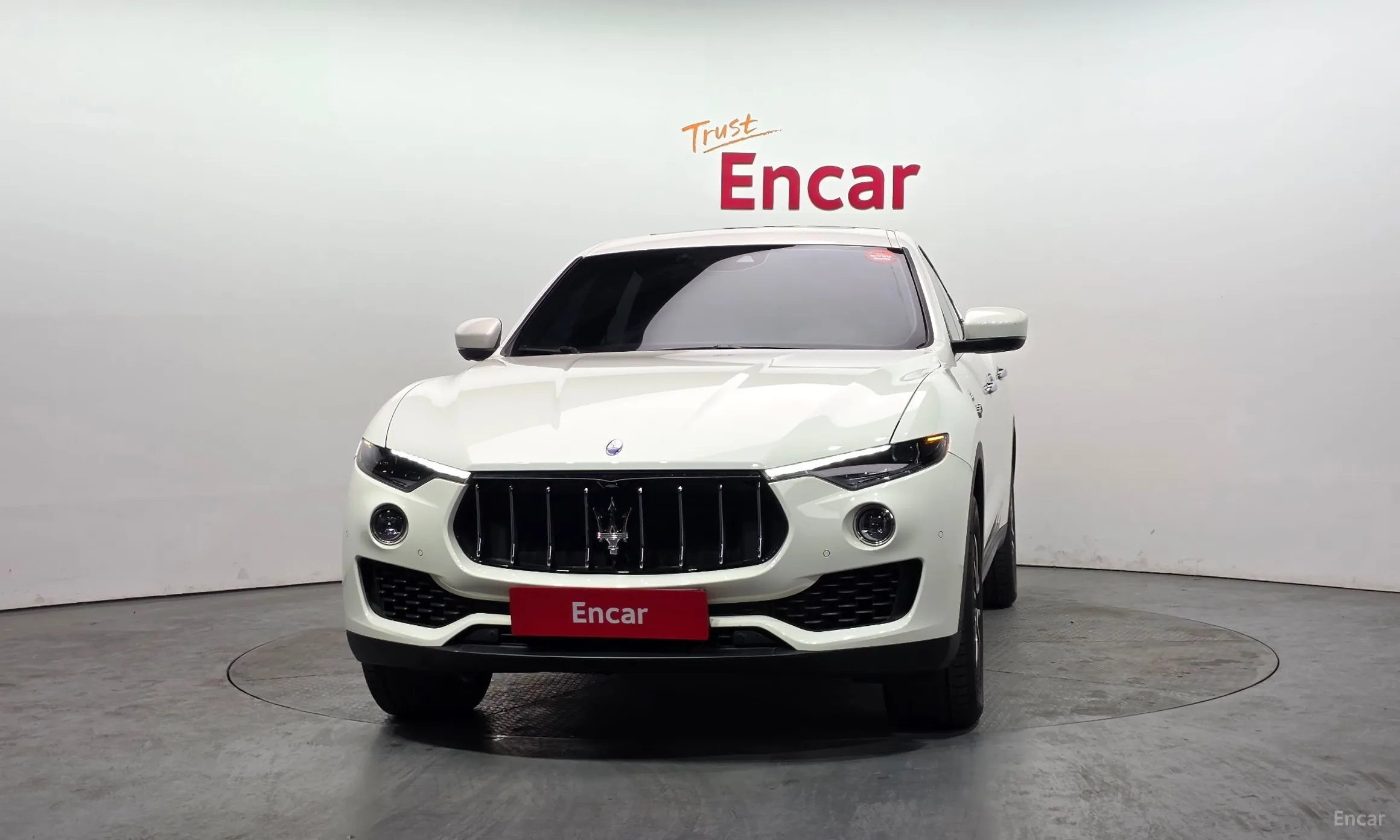 Maserati Levante превью 3