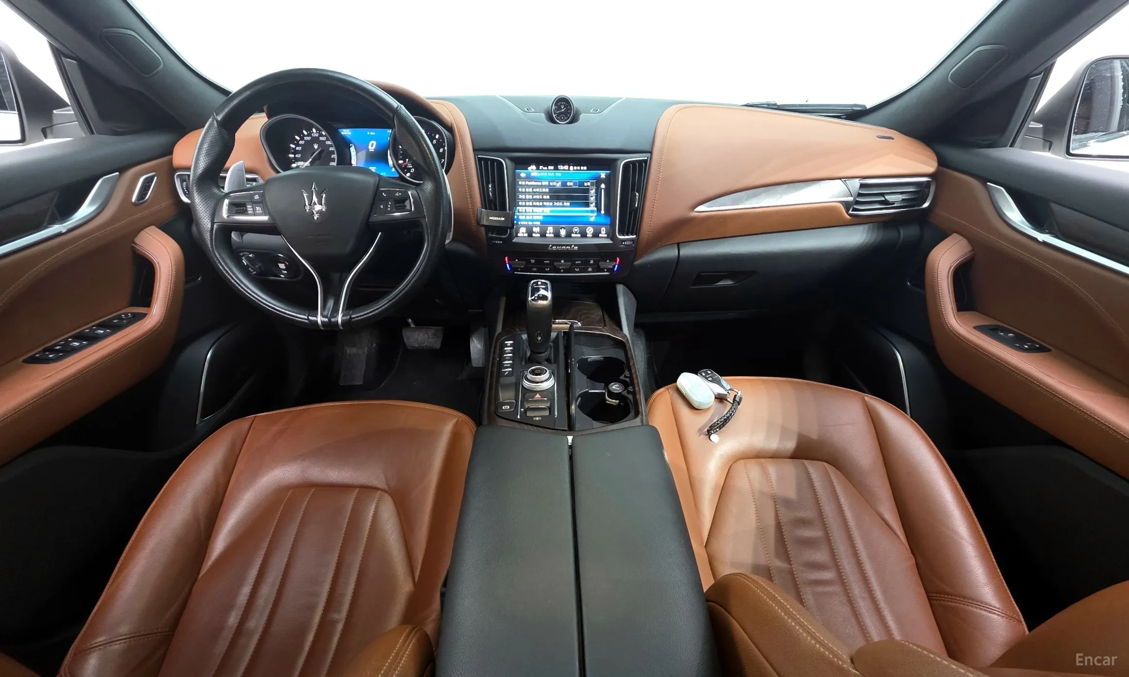 Maserati Levante превью 7