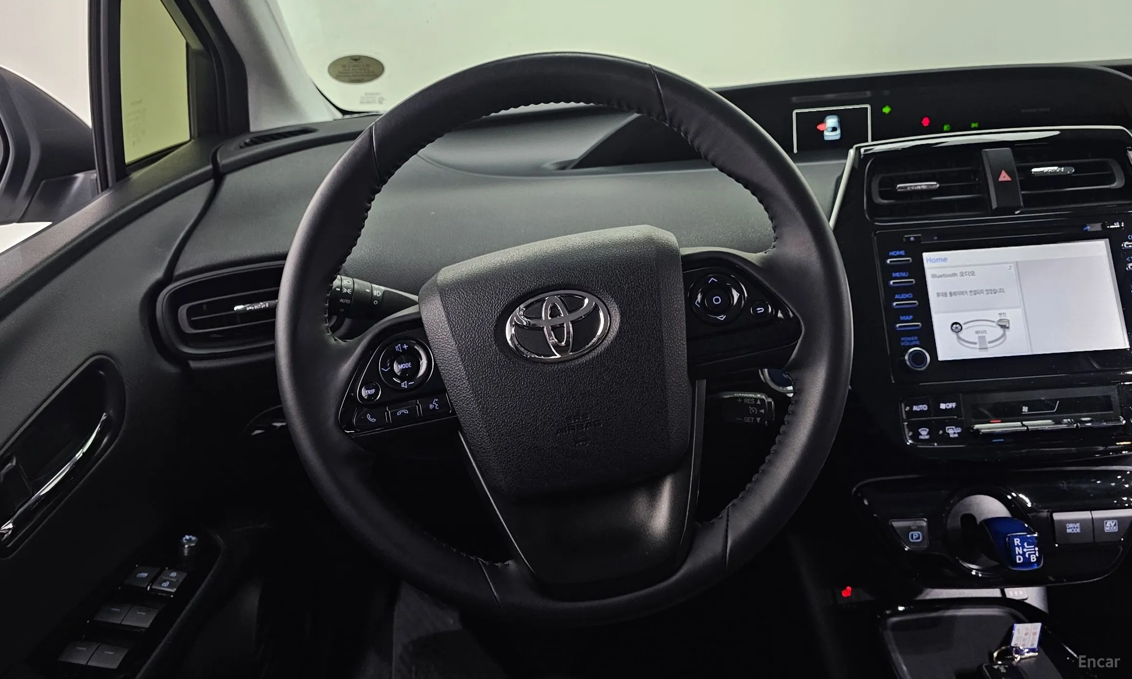 Toyota Prius 4th Generation превью 13