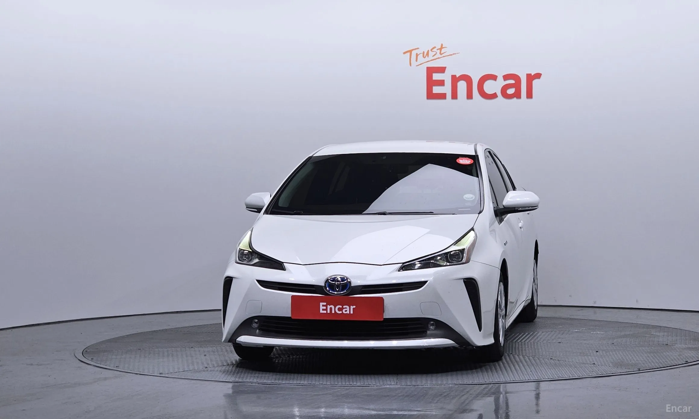Toyota Prius 4th Generation превью 3