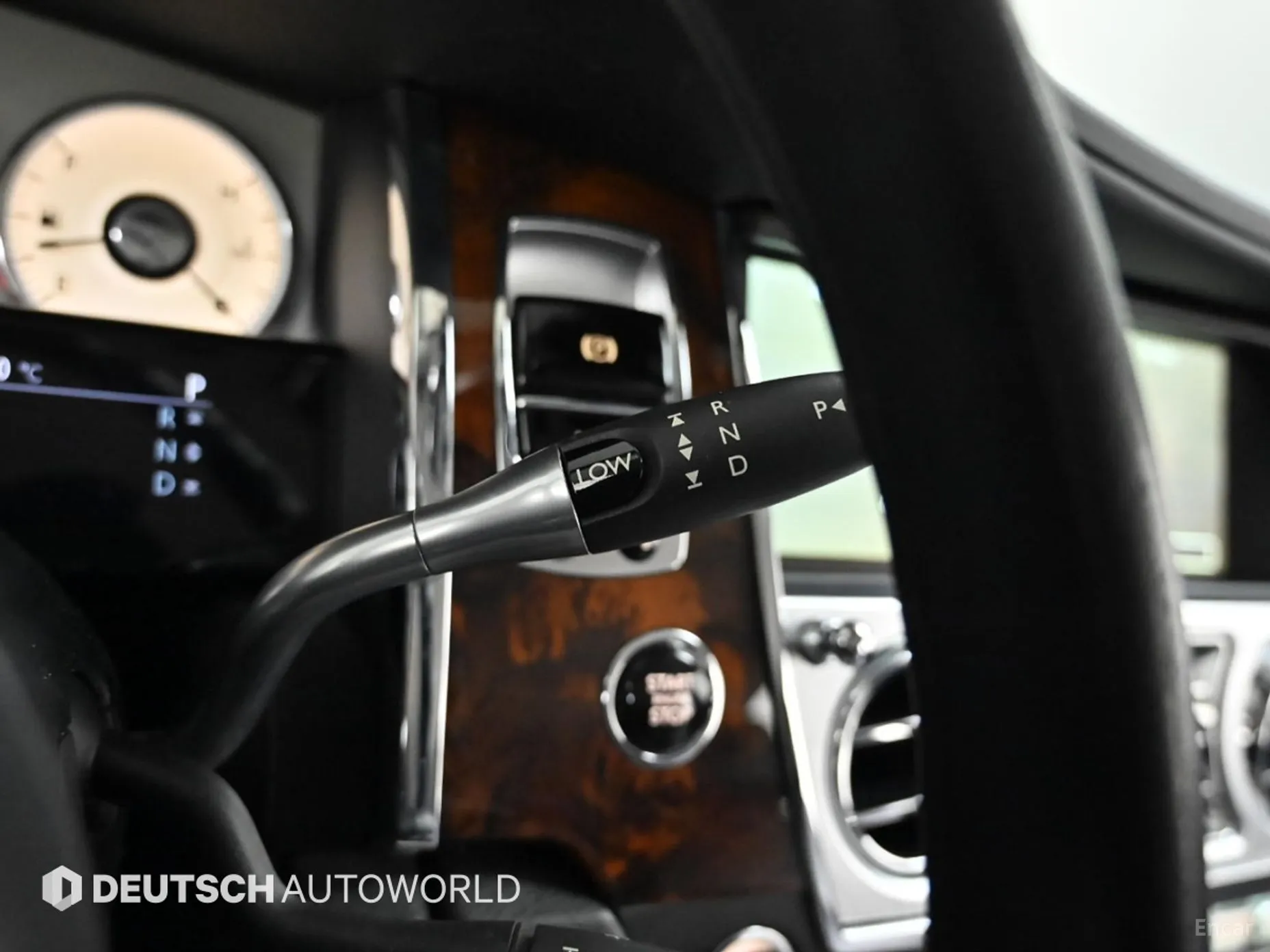 Rolls-Royce Ghost превью 13