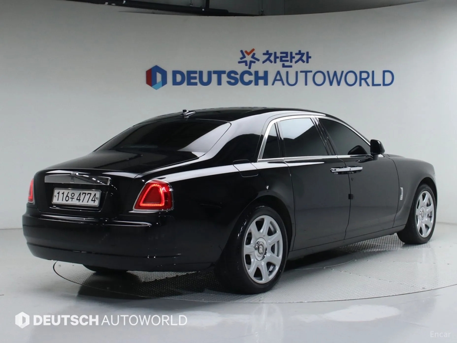 Rolls-Royce Ghost превью 2