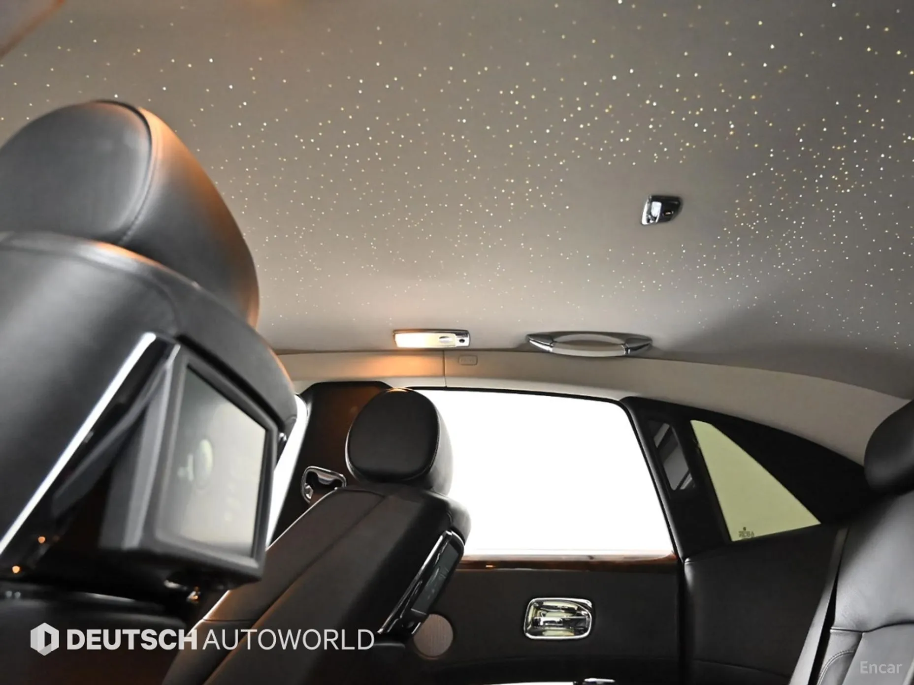 Rolls-Royce Ghost превью 16
