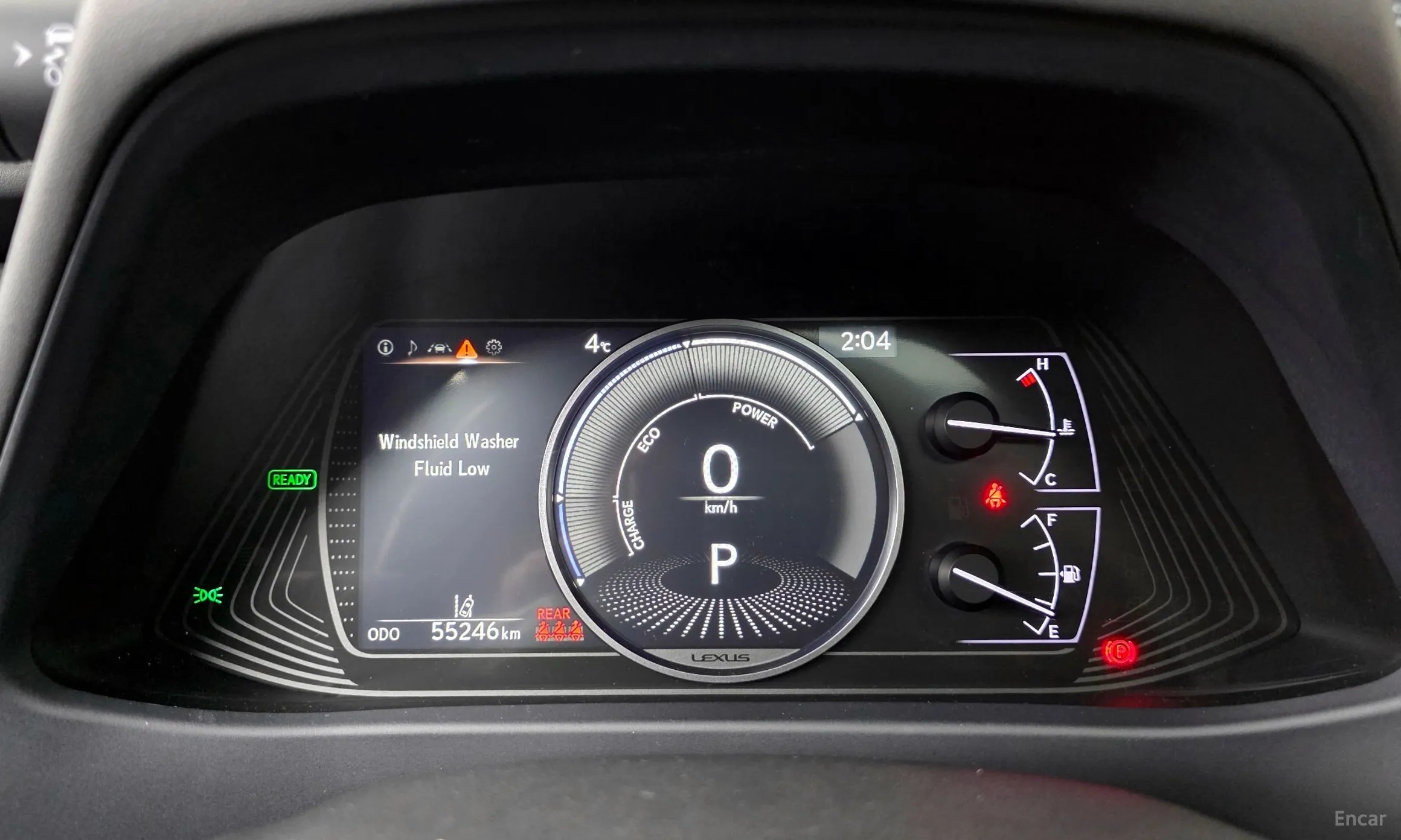 Lexus UX250h превью 8
