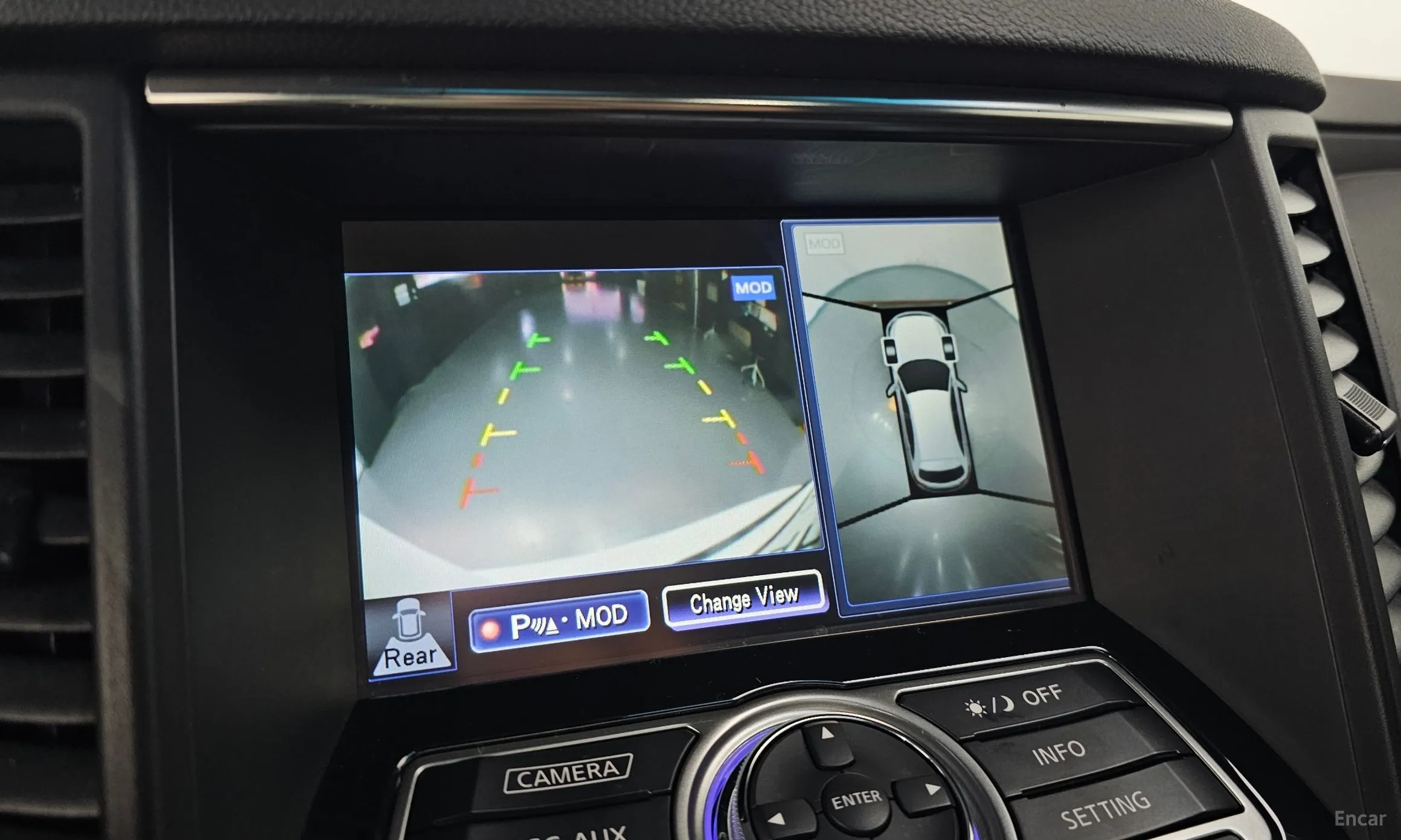 Infiniti QX70 превью 15