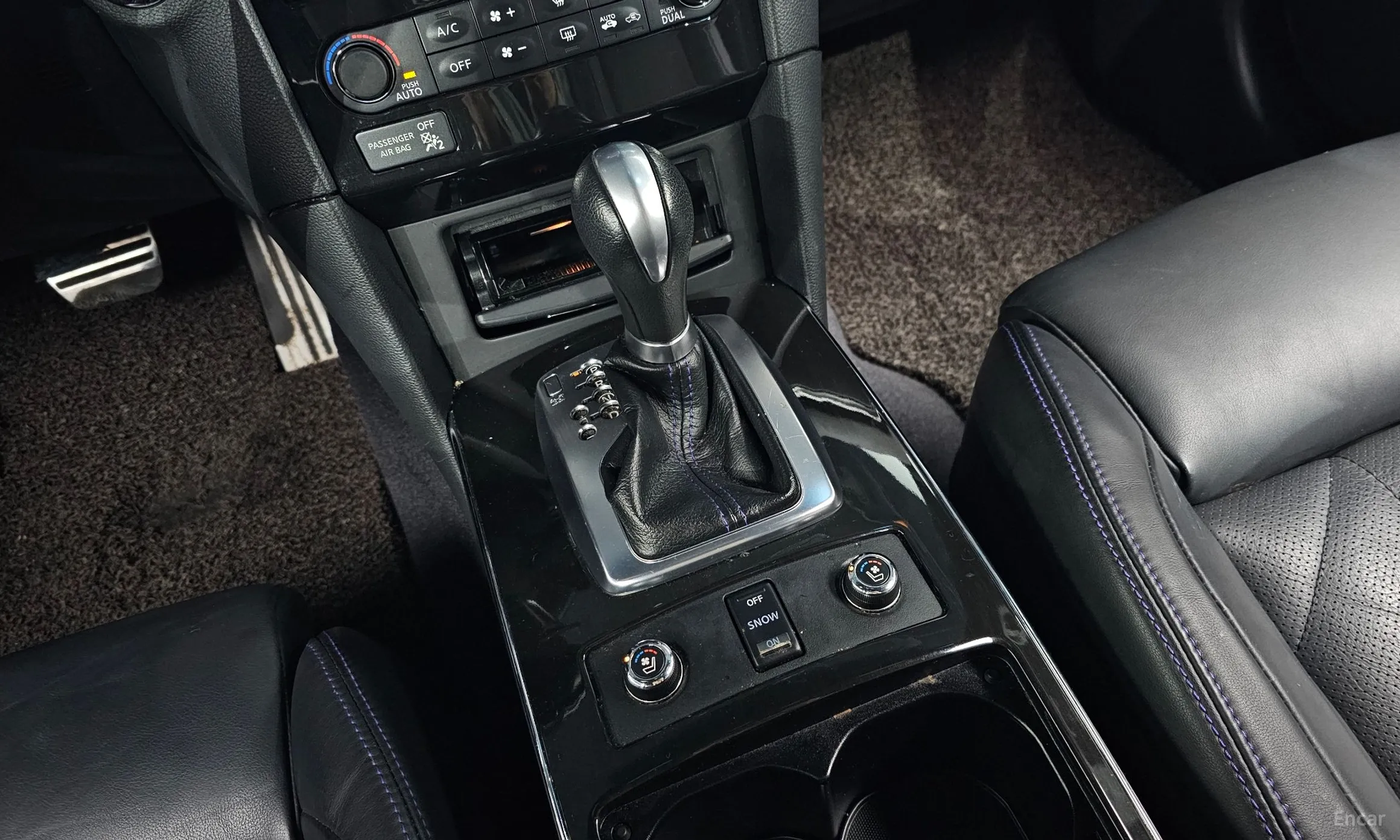 Infiniti QX70 превью 9