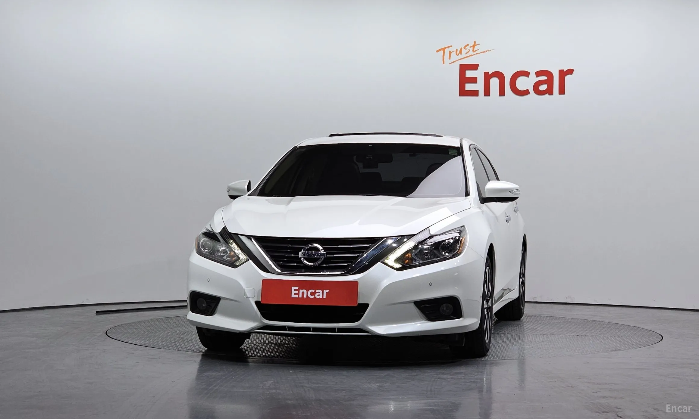 Nissan Altima превью 3