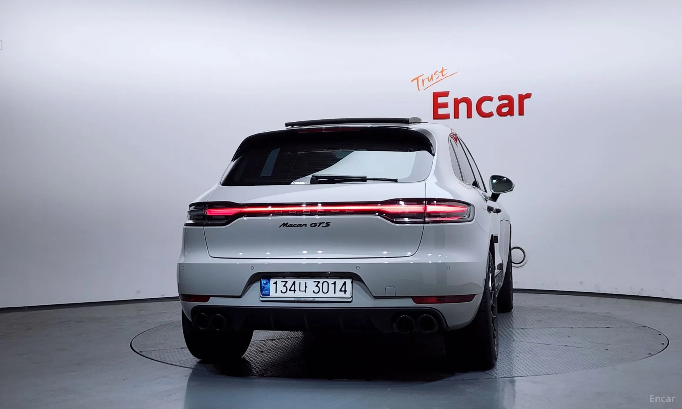 Porsche Macan превью 4