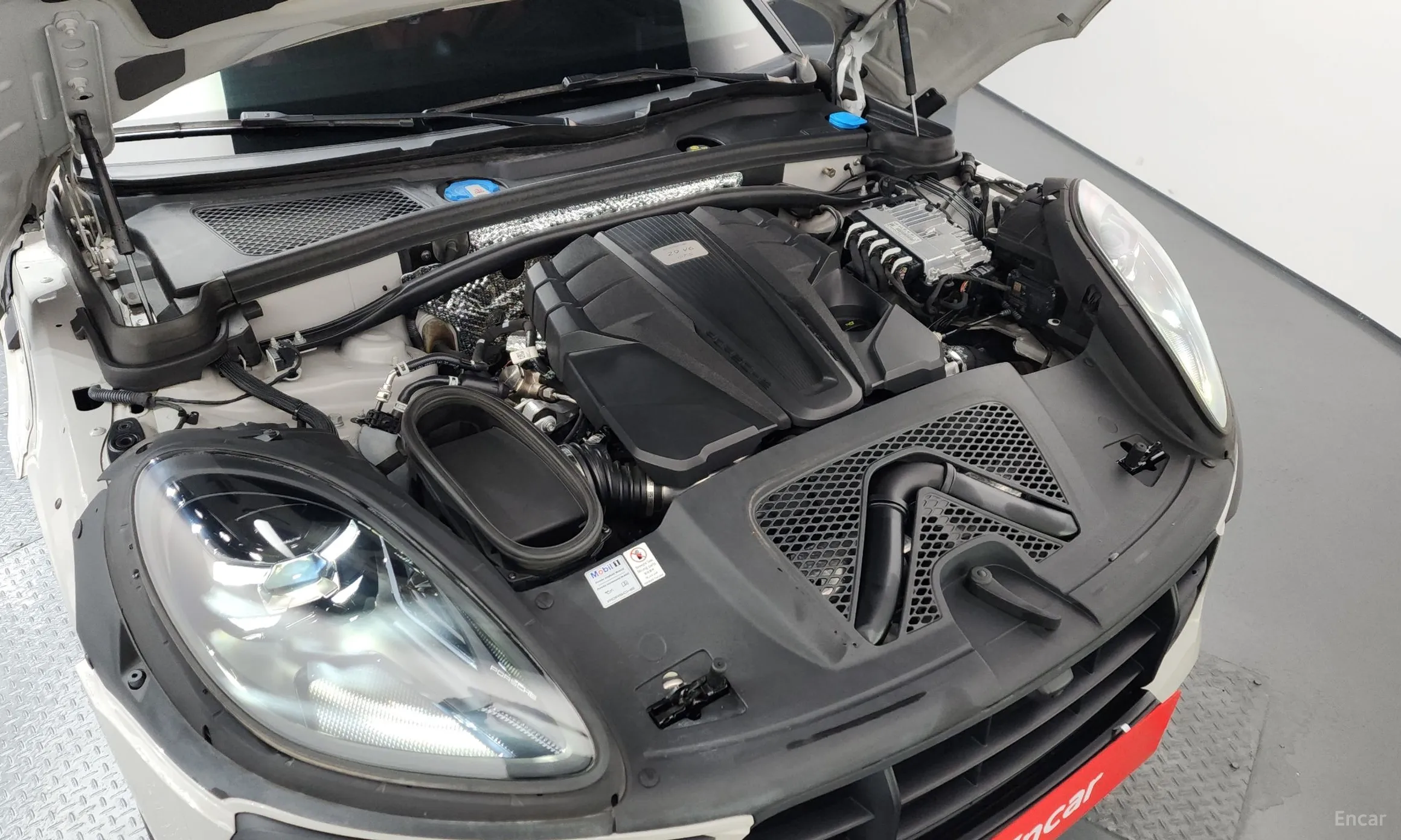 Porsche Macan превью 6