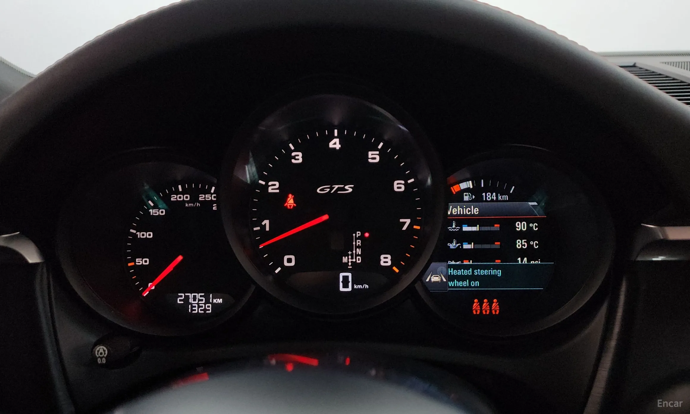 Porsche Macan превью 8