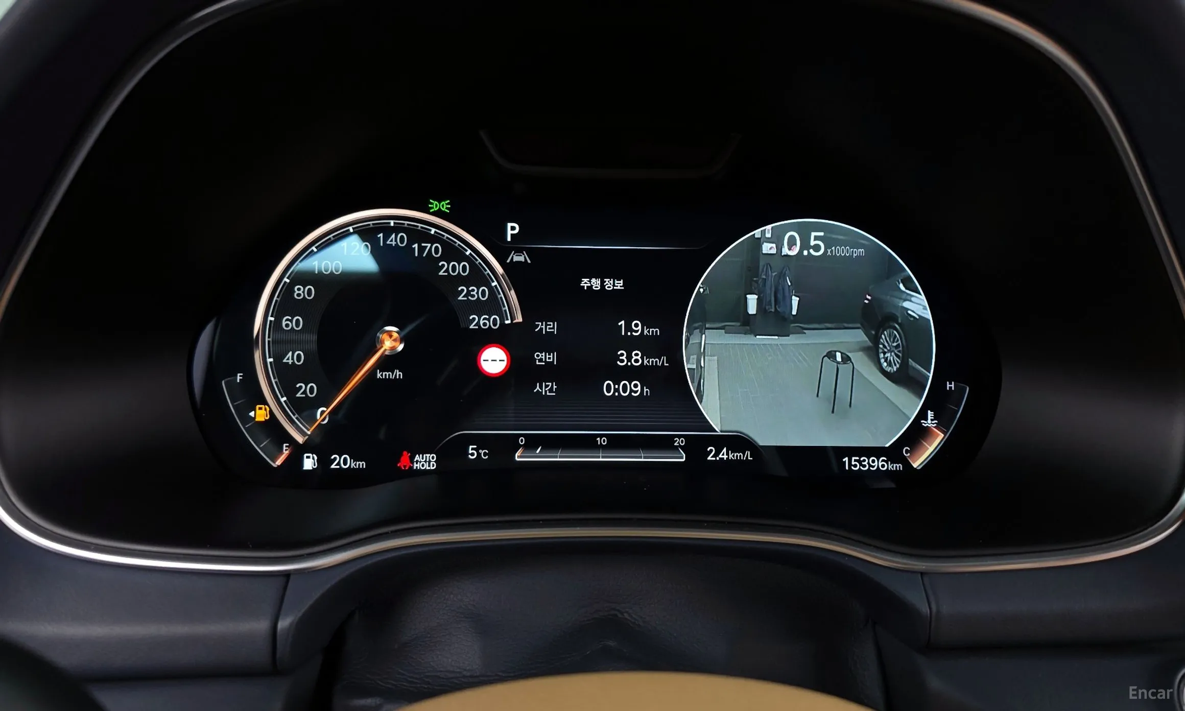 Genesis GV80 превью 8