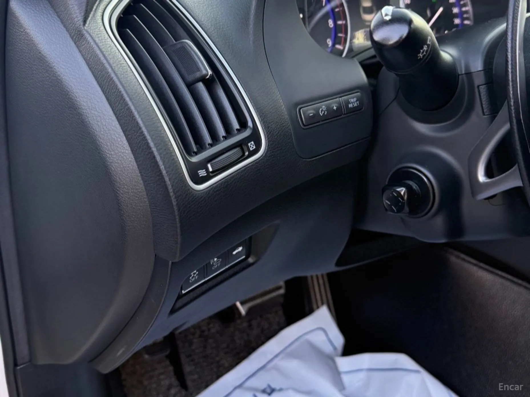Infiniti Q50 превью 15