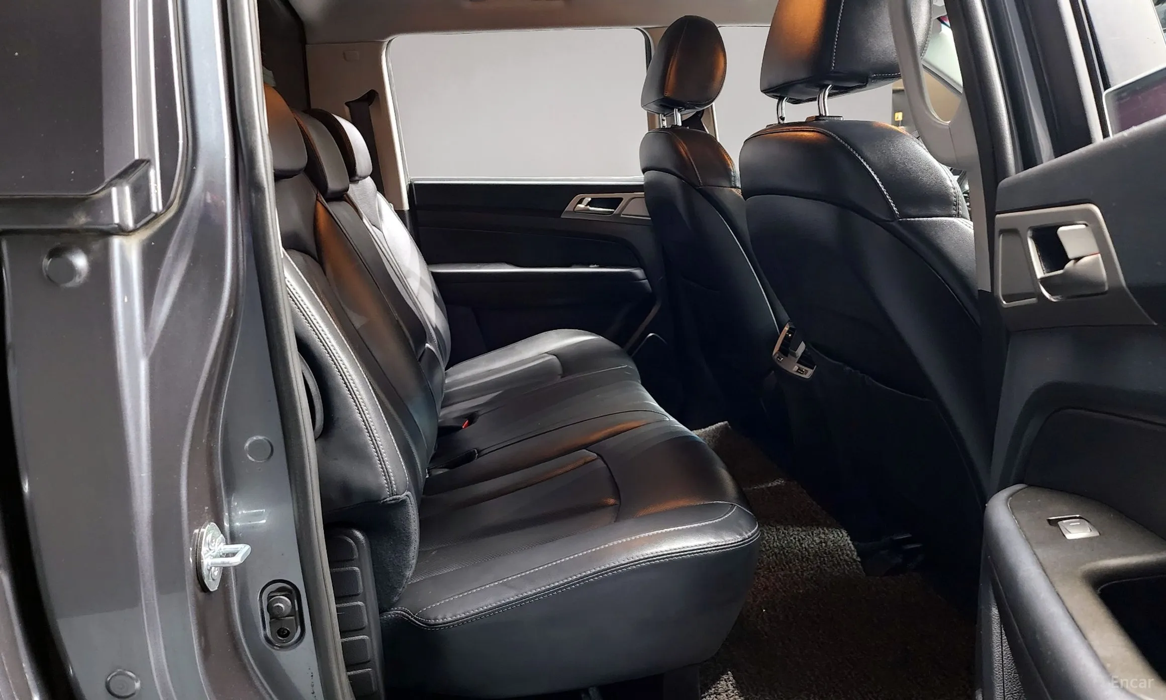 KG Mobility (SsangYong) Rexton Sports превью 12