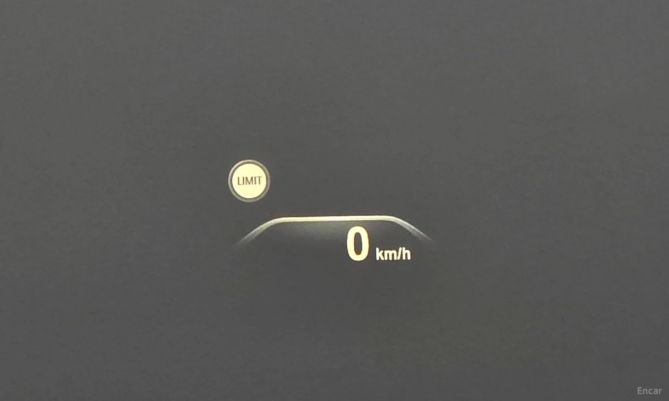 BMW 5 Series (G30) превью 11