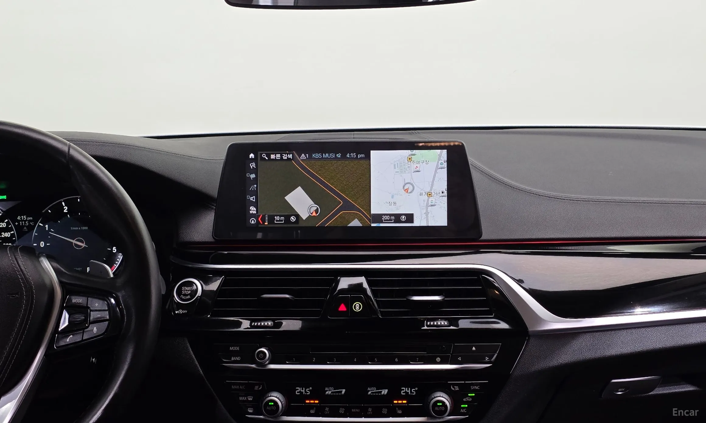 BMW 5 Series (G30) превью 16