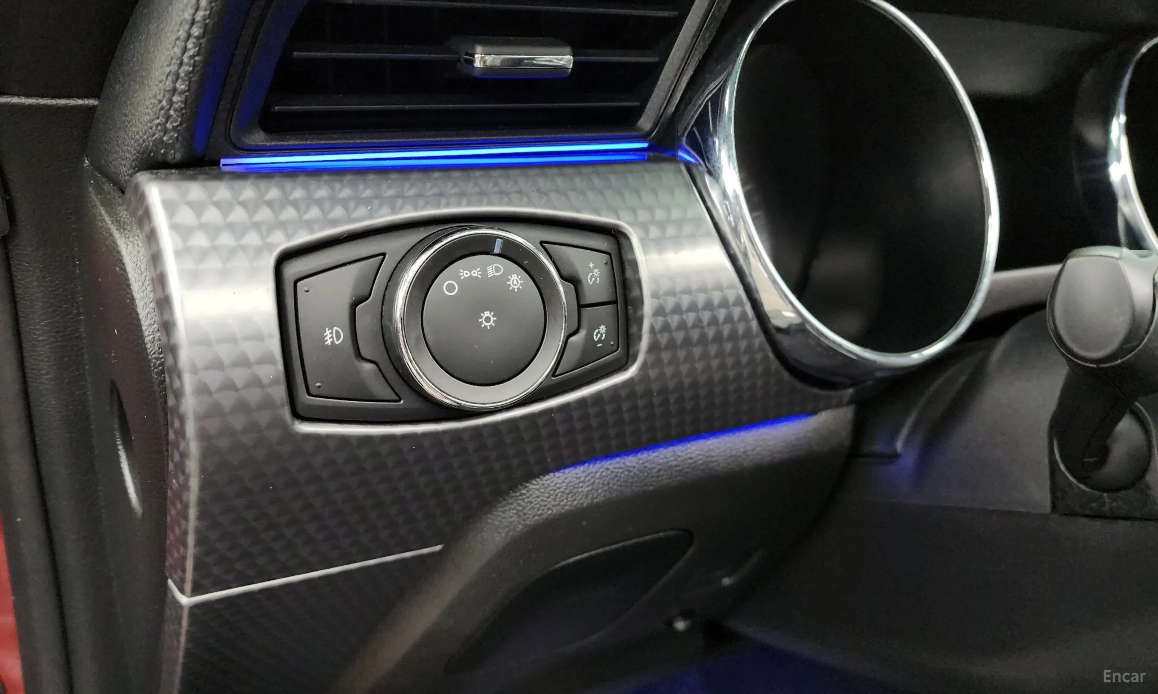 Ford Mustang превью 16