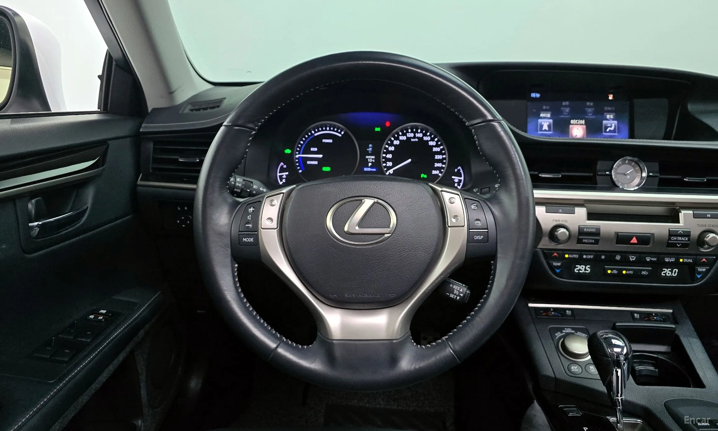Lexus New ES300h превью 13