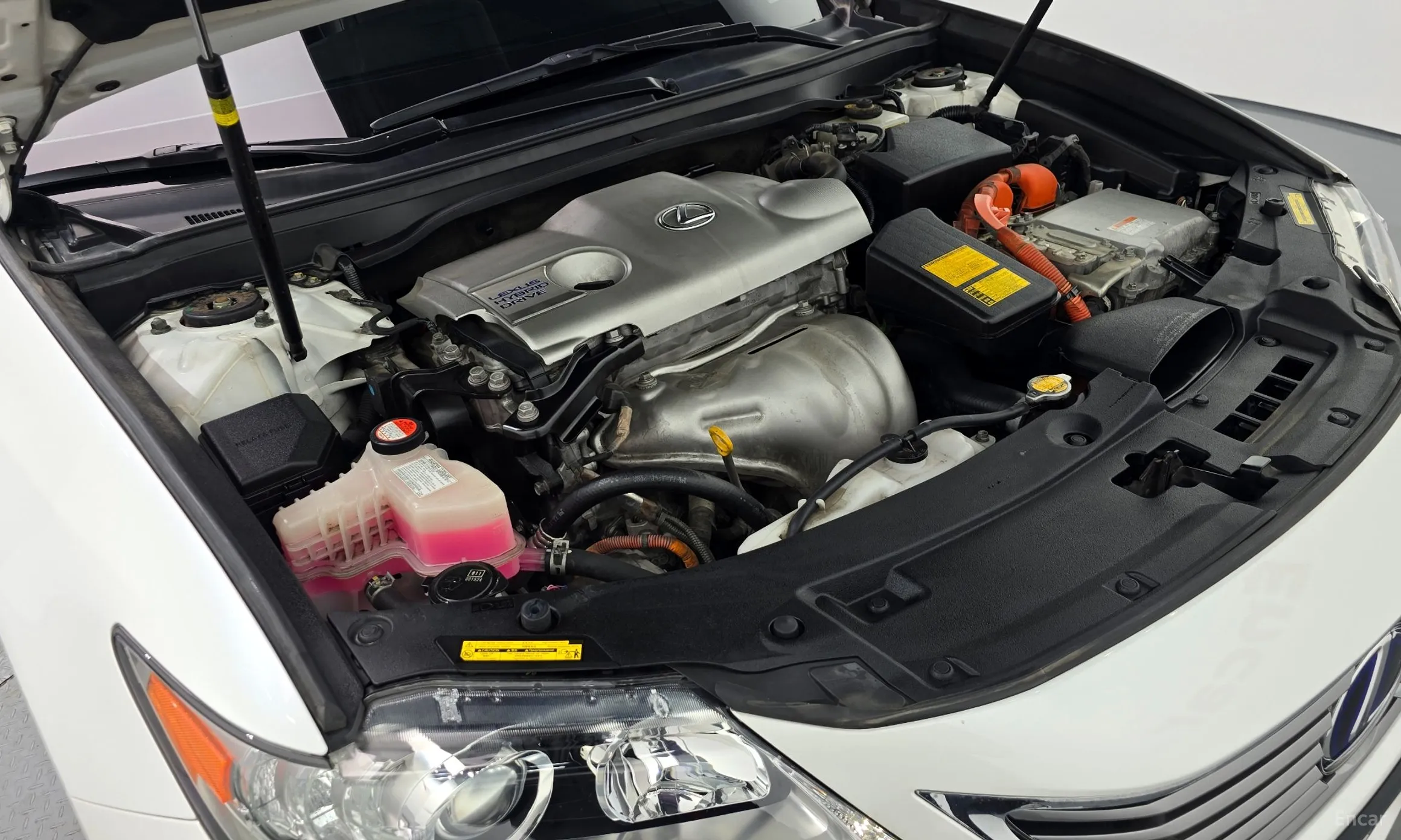 Lexus New ES300h превью 6