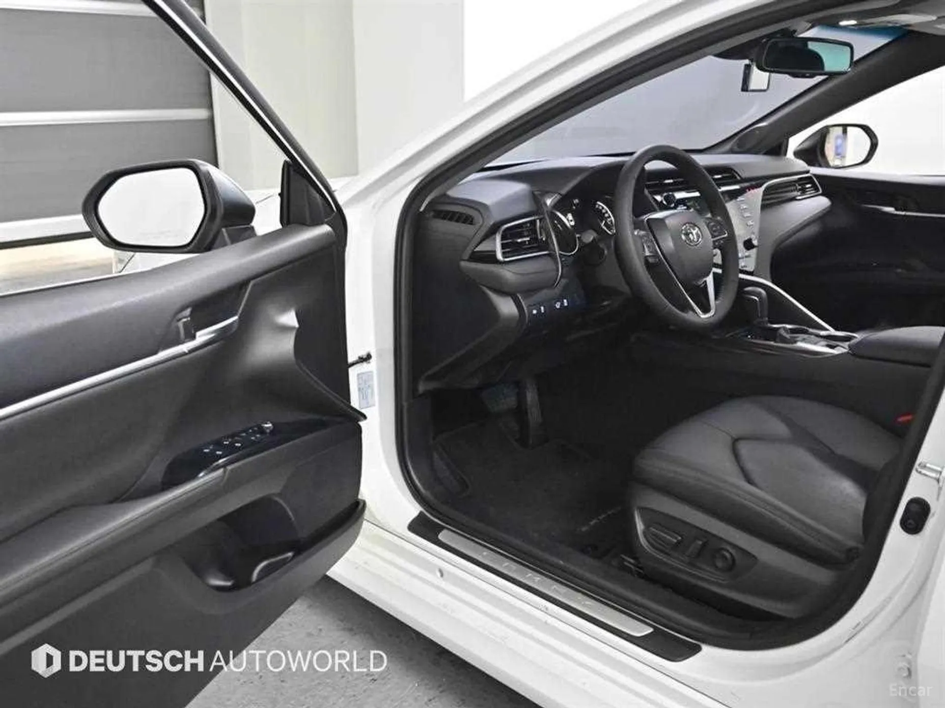 Toyota Camry (XV70) превью 10