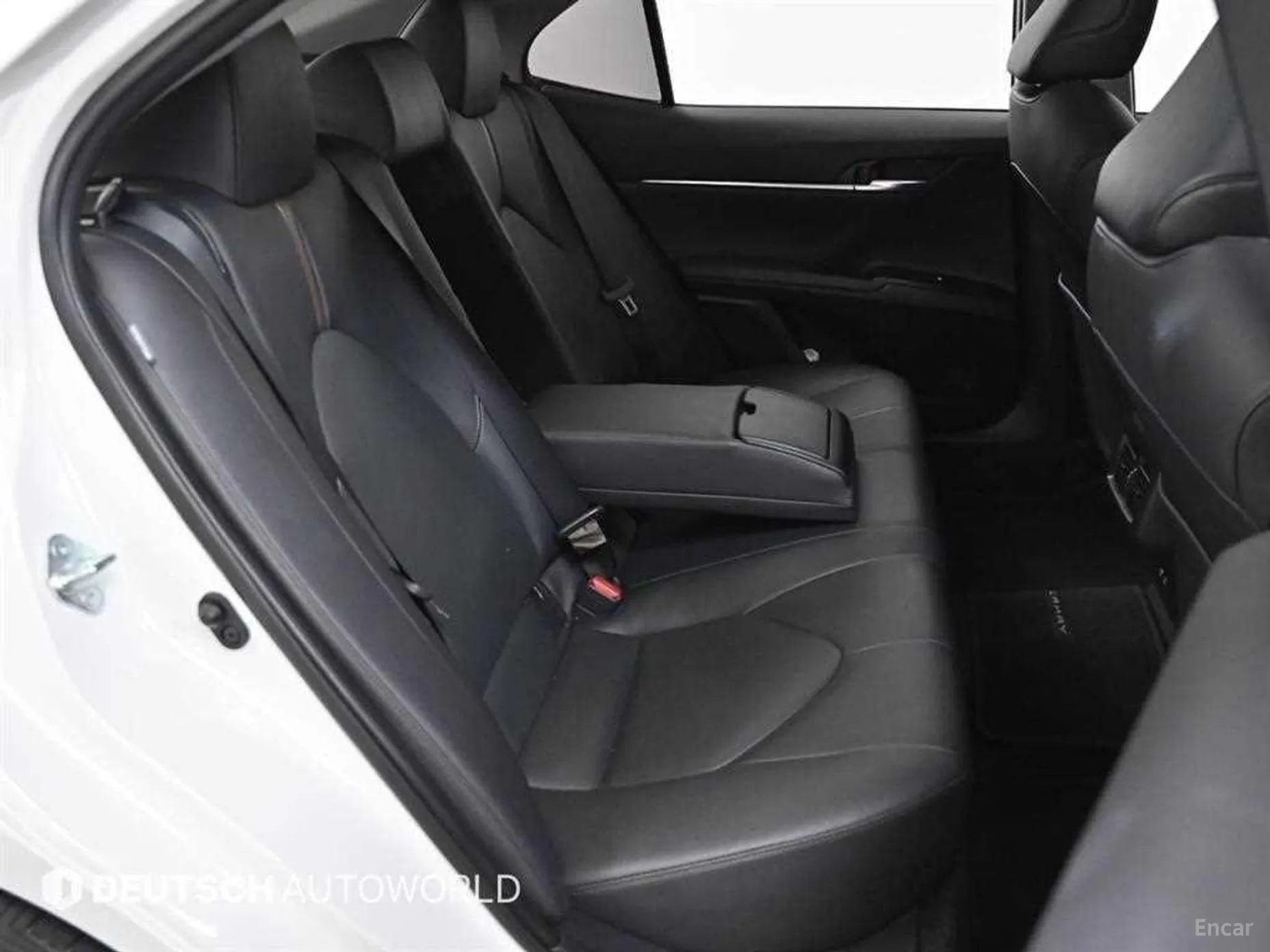 Toyota Camry (XV70) превью 11