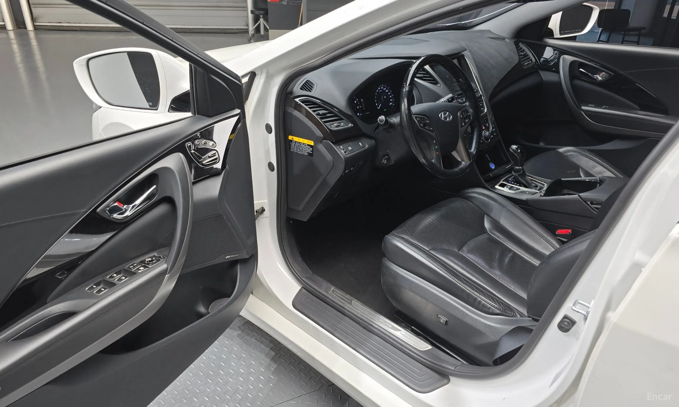 Hyundai Grandeur HG превью 11
