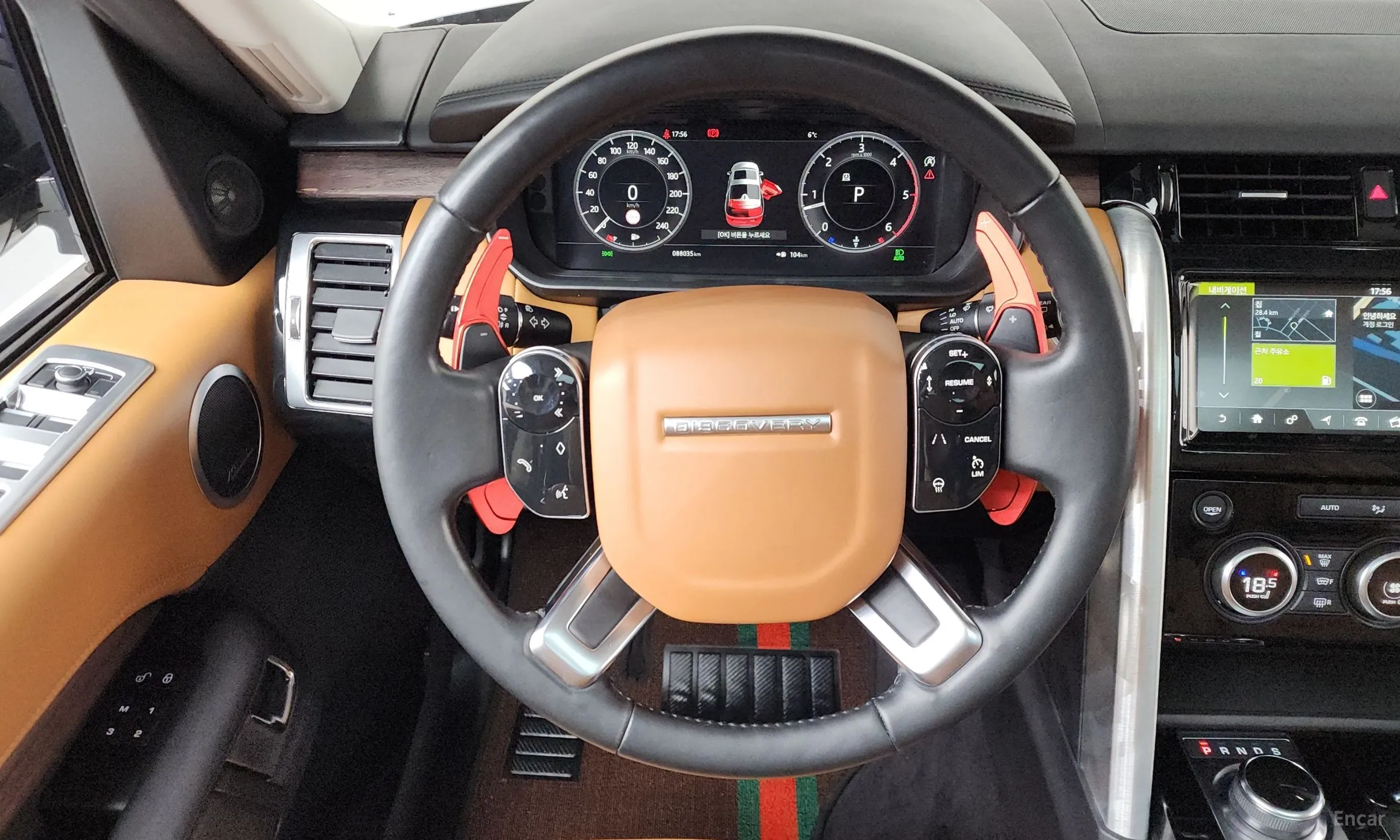 Land Rover Discovery 5 превью 13