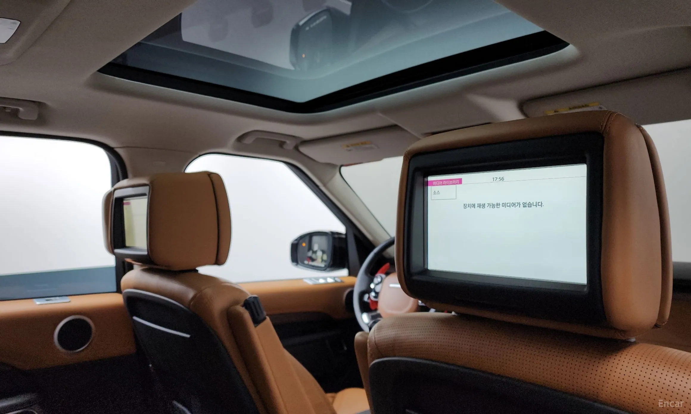 Land Rover Discovery 5 превью 19