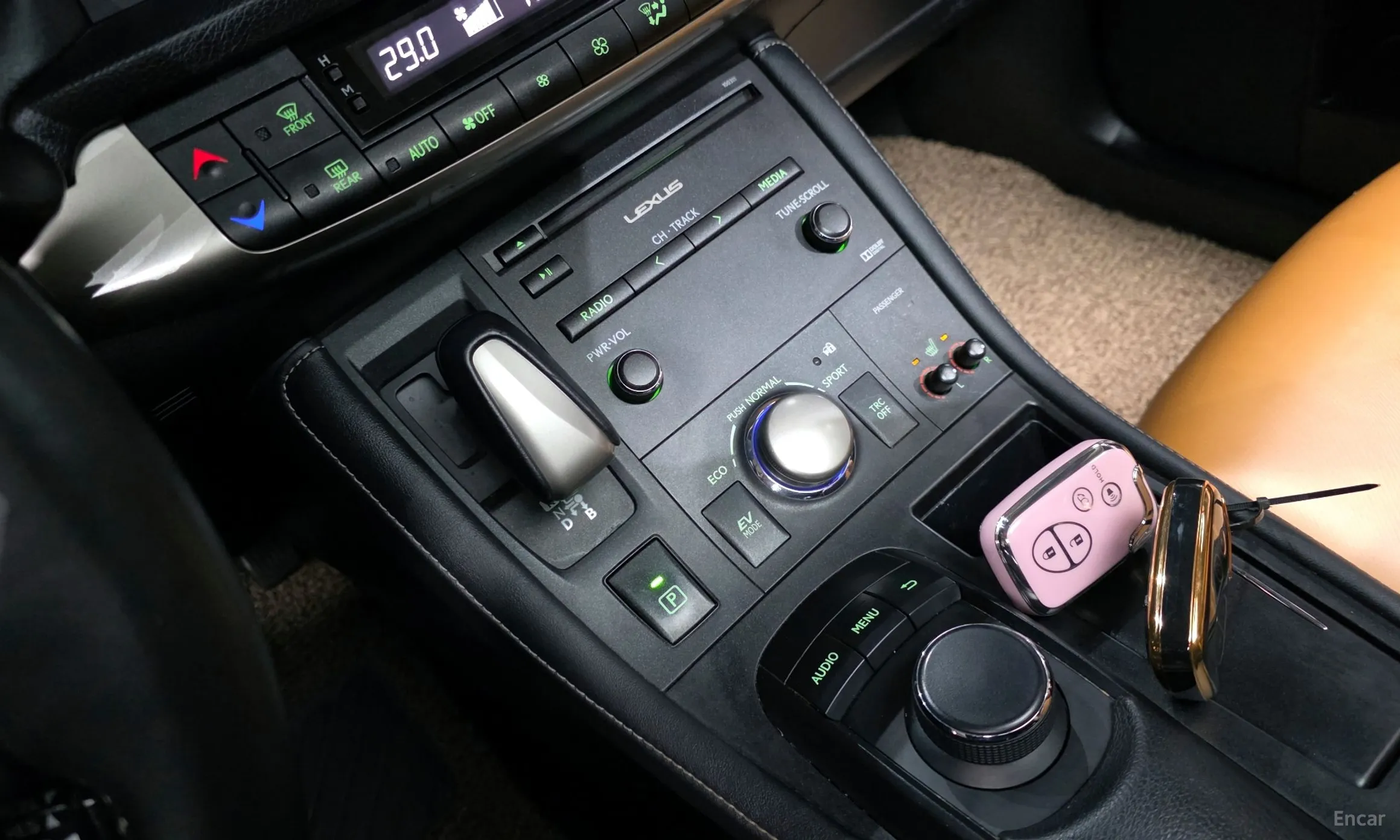 Lexus CT200h превью 9