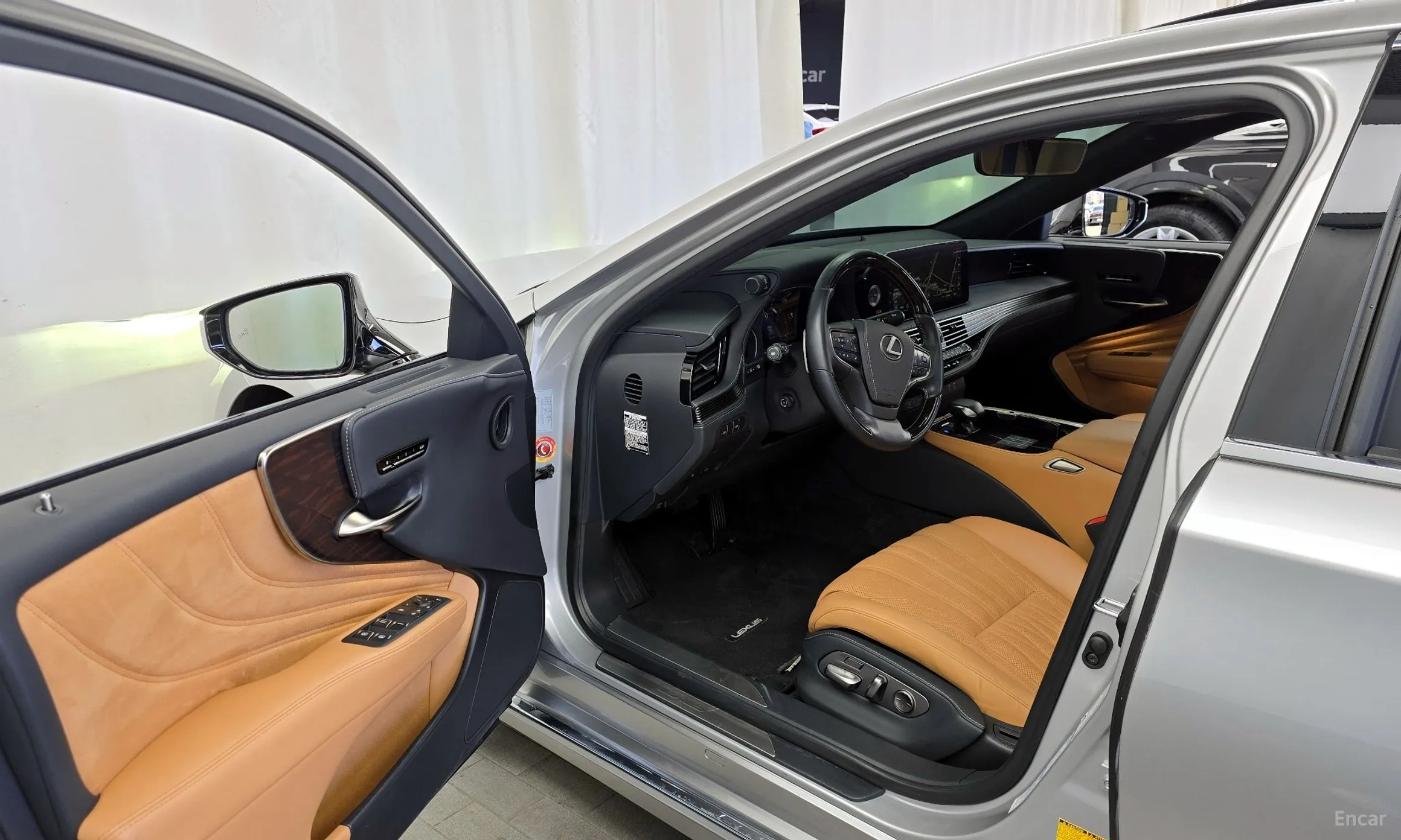 Lexus LS500 5th Generation превью 10