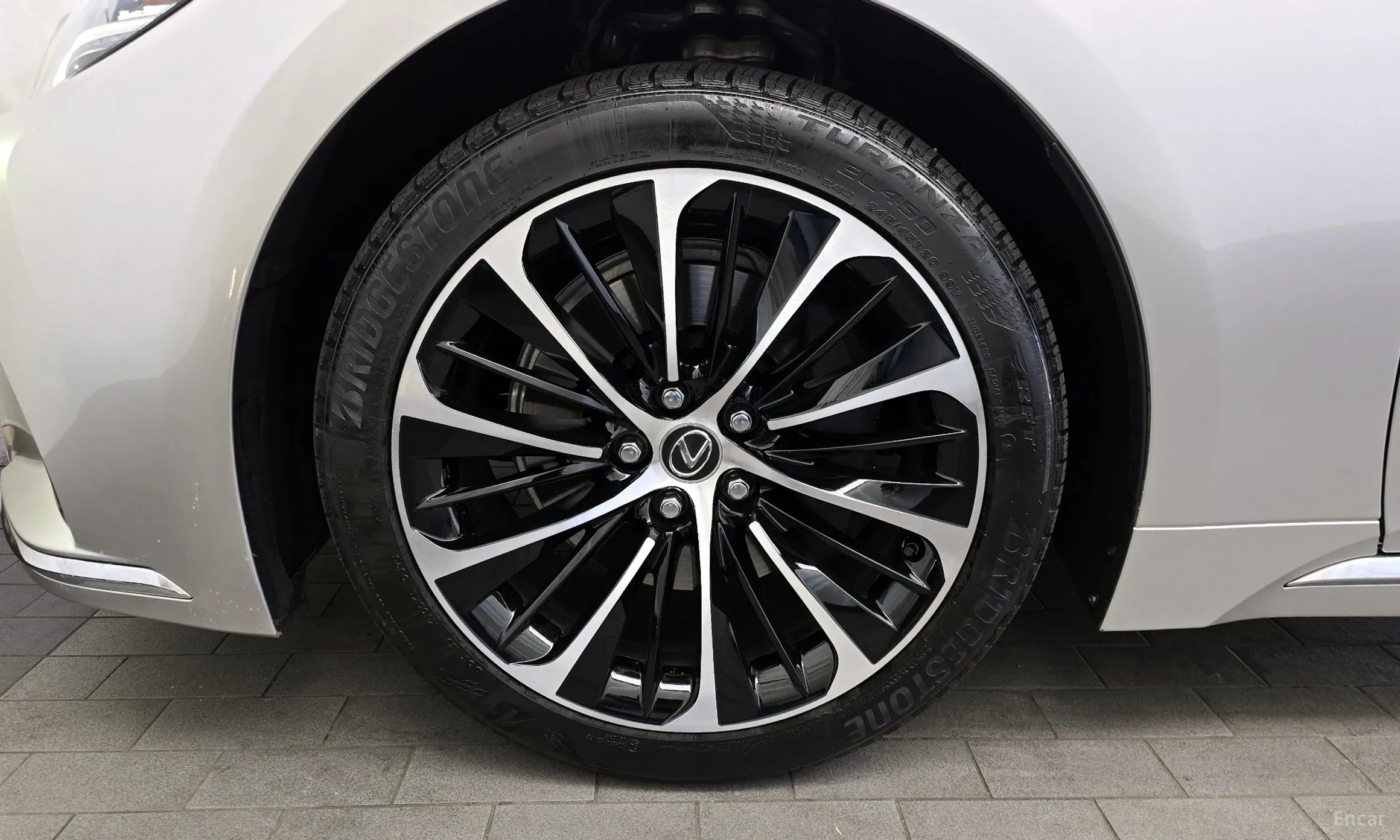 Lexus LS500 5th Generation превью 5