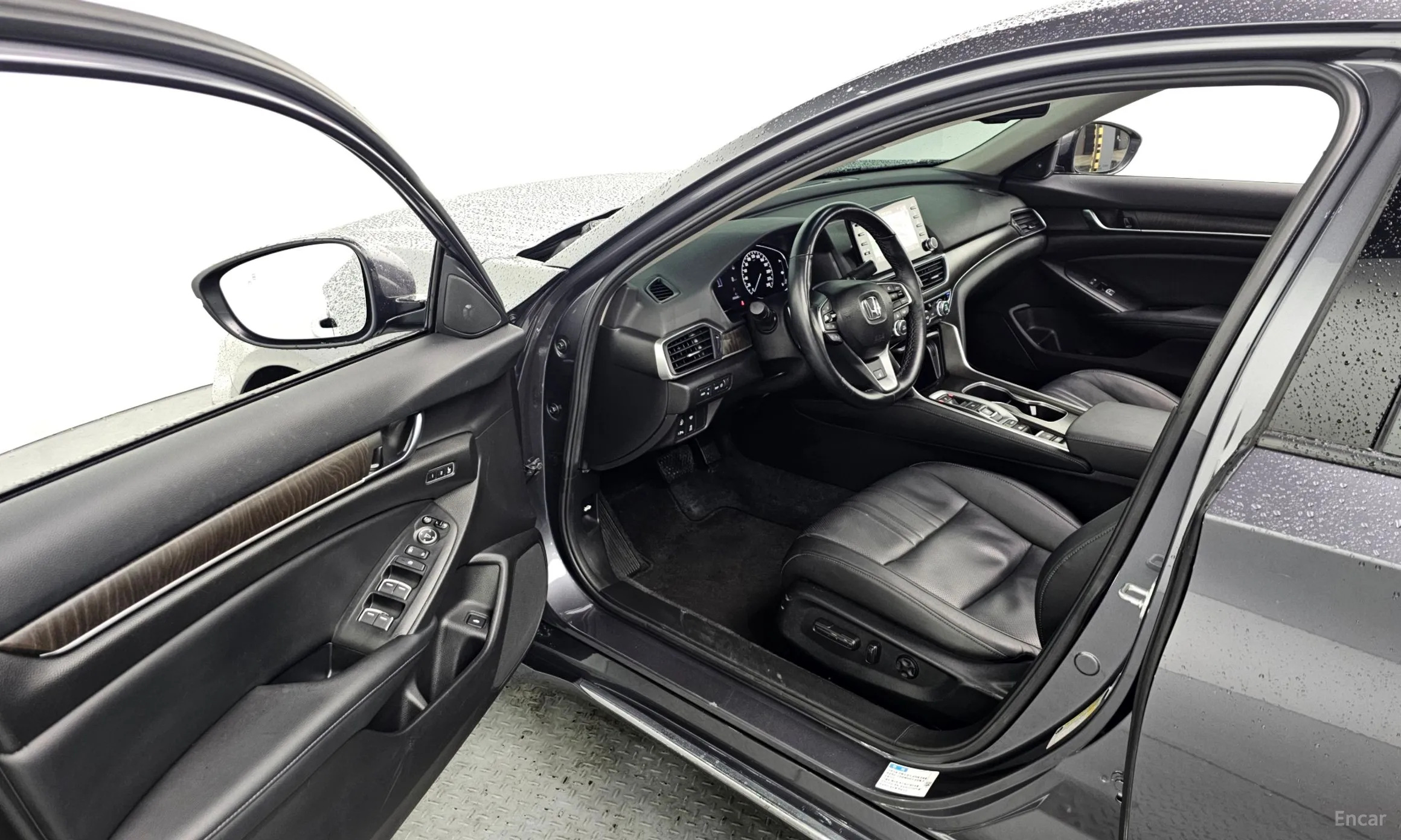 Honda Accord 10th Generation превью 10