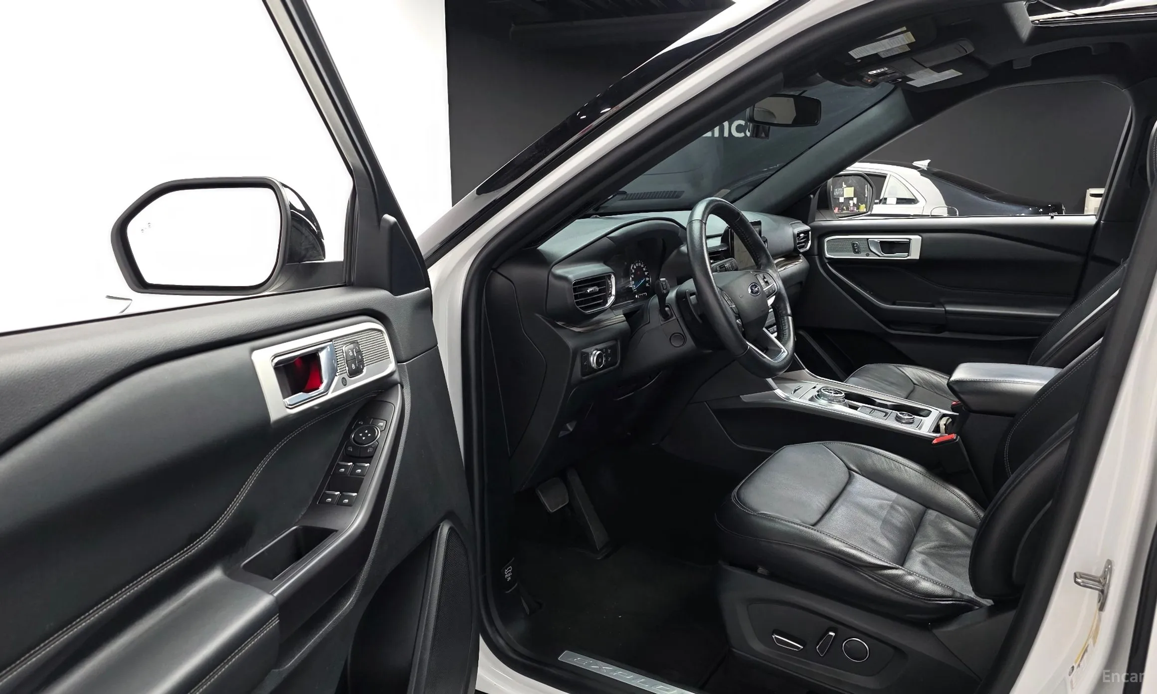 Ford Explorer 6th Generation превью 11