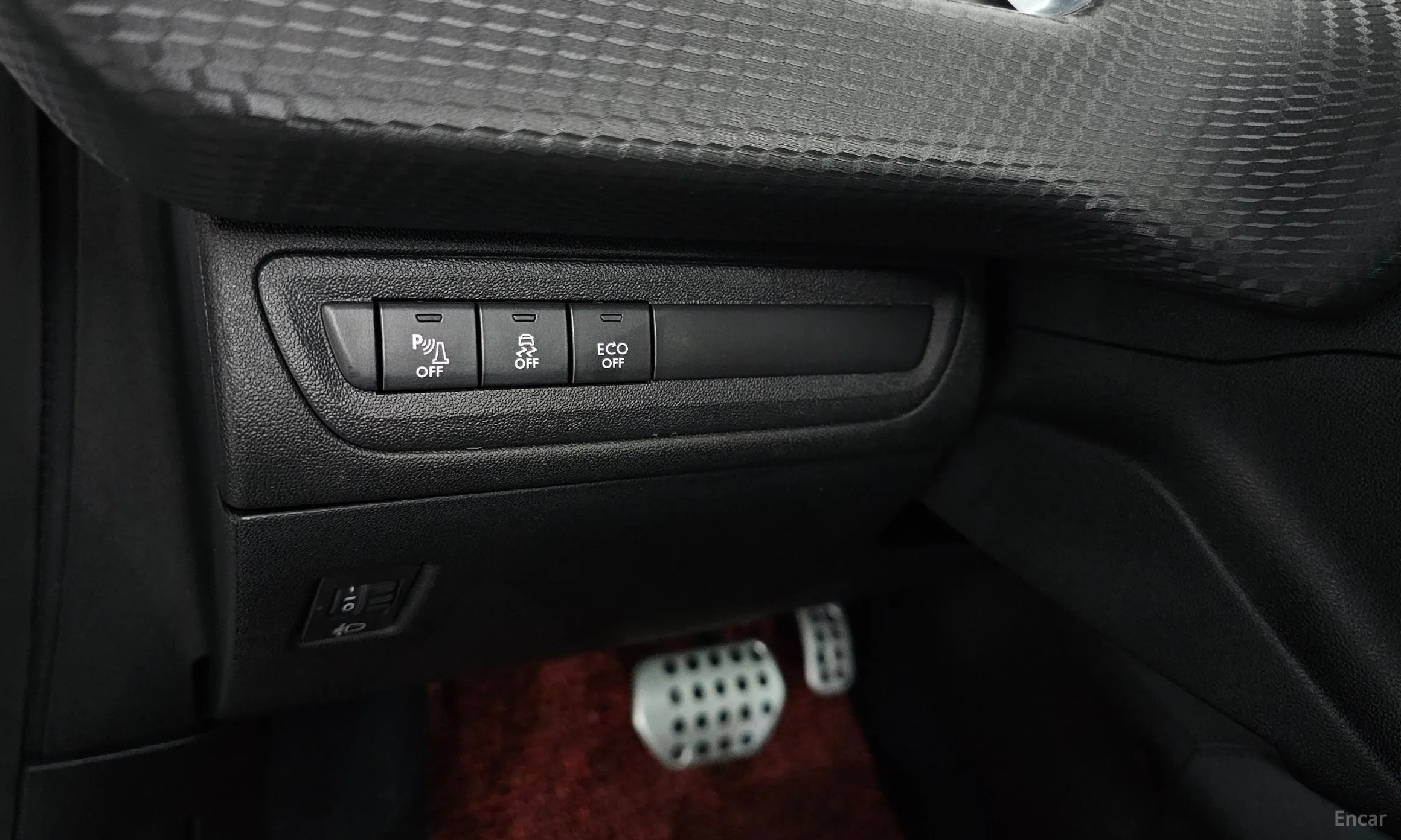 Peugeot 208 превью 17