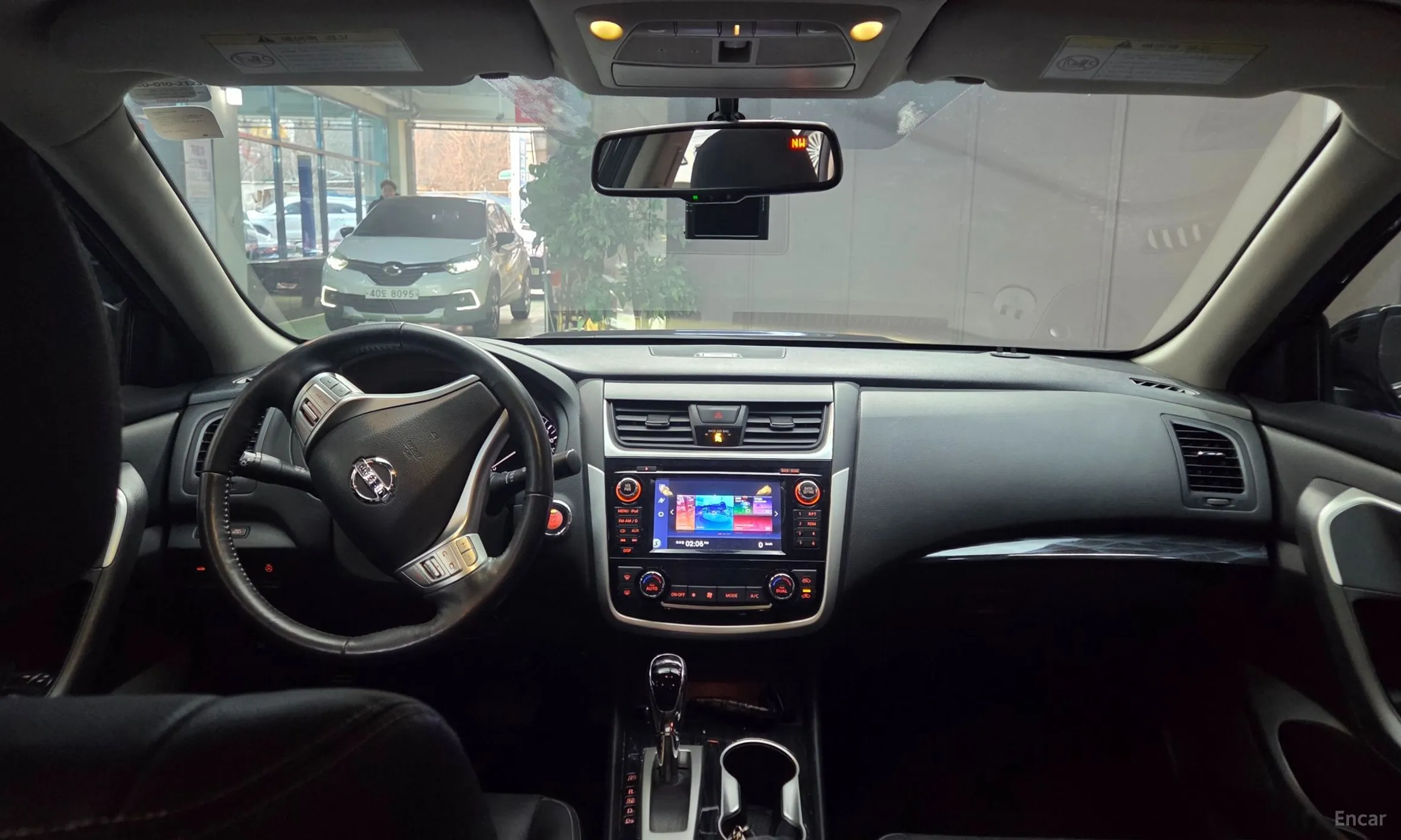 Nissan Altima превью 10