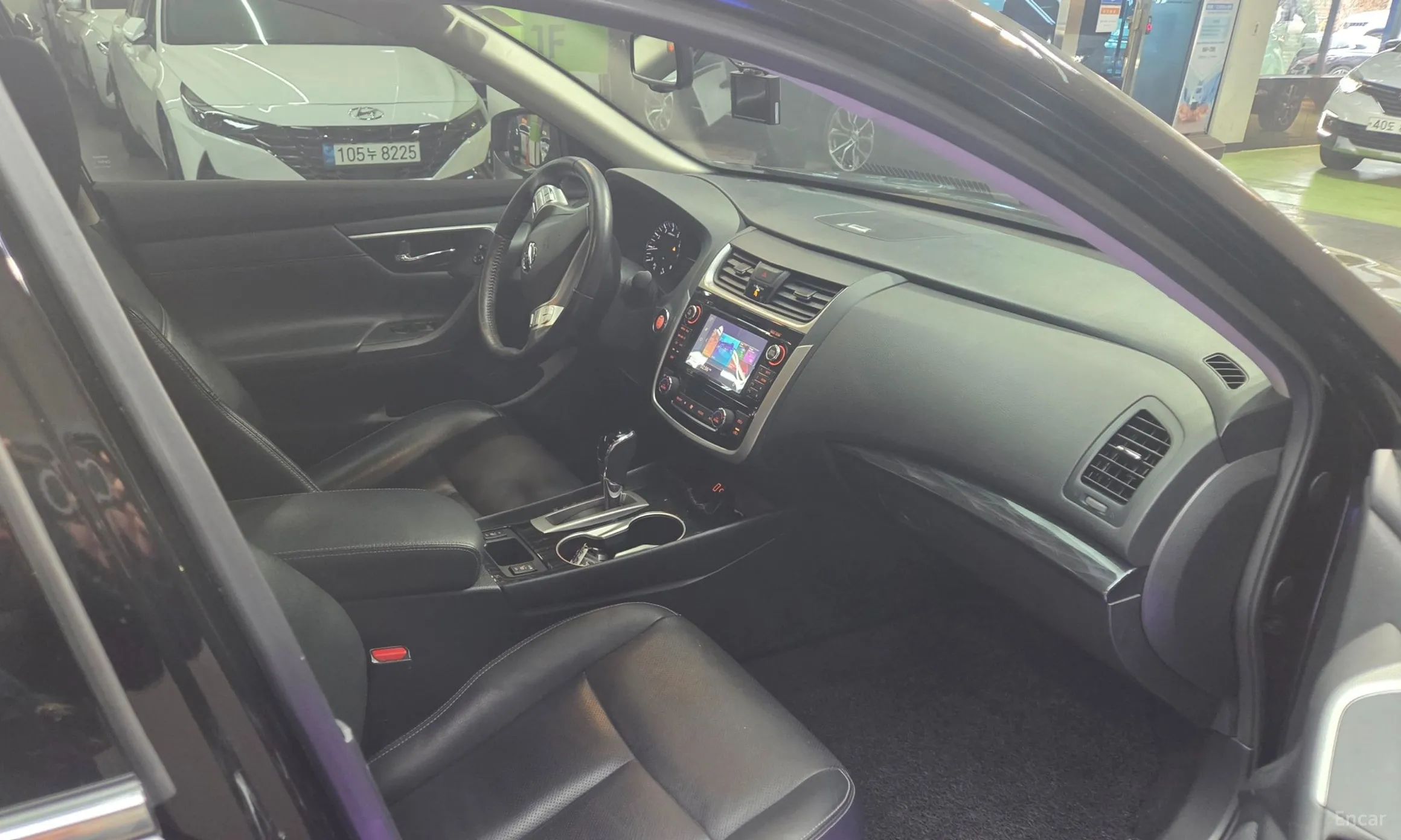 Nissan Altima превью 11