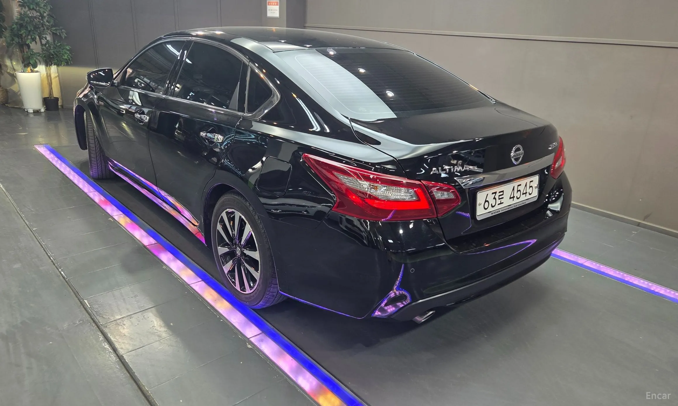 Nissan Altima превью 6
